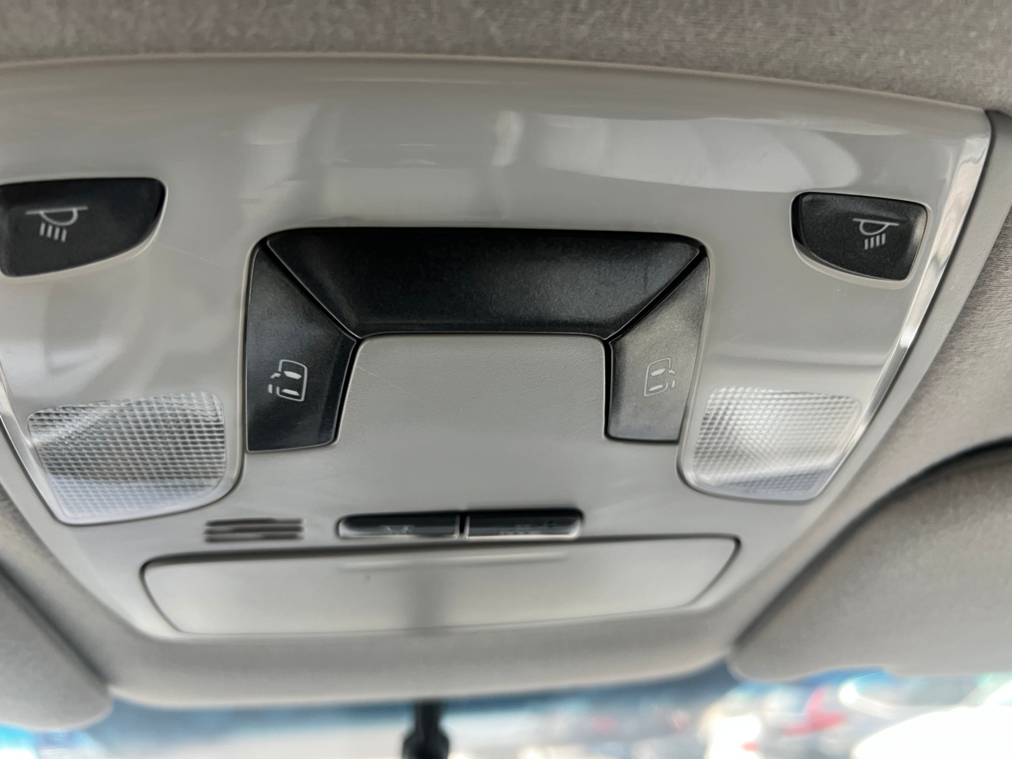 /crownautomobile/2014-Toyota-Sienna-5151537452773212.jpg
