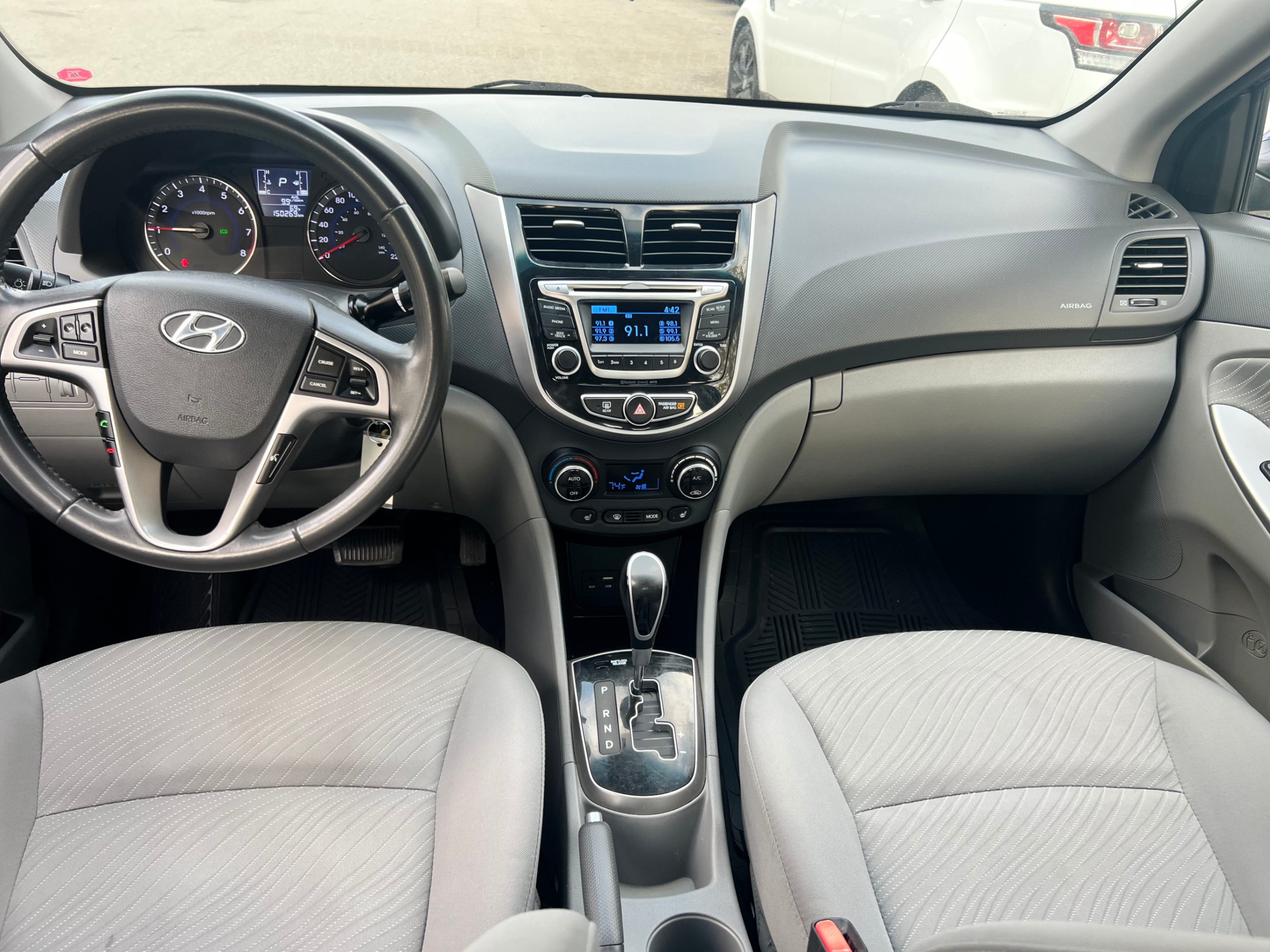 /crownautomobile/2015-Hyundai-Accent-9496980200773197.jpg