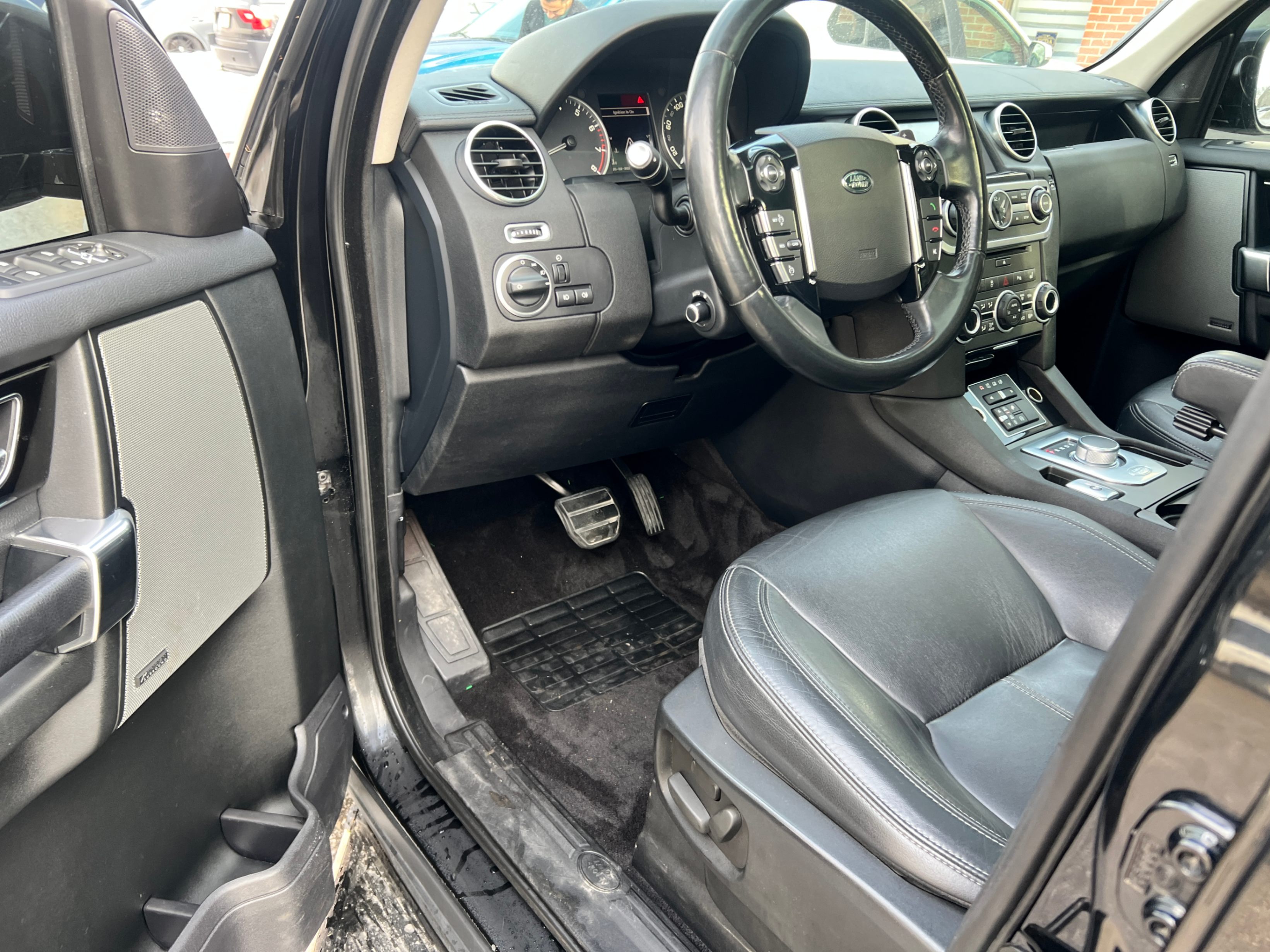 /crownautomobile/2016-LandRover-LR4-3619542641061846.jpg