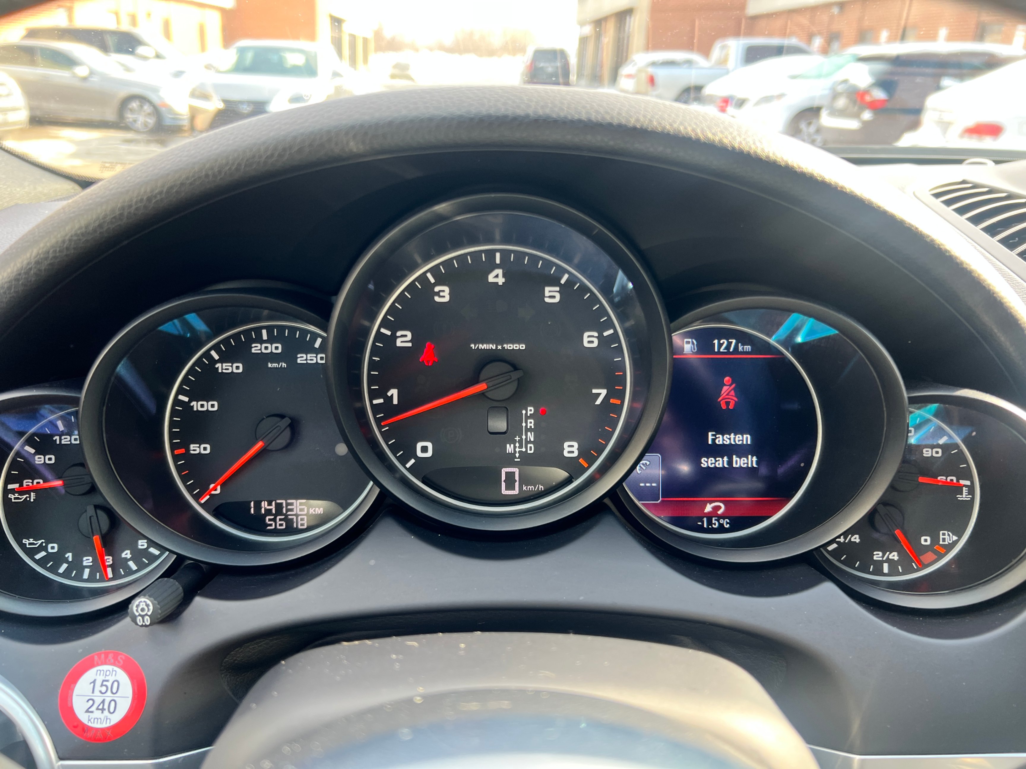 /crownautomobile/2016-Porsche-Cayenne-6427202829374135.jpg