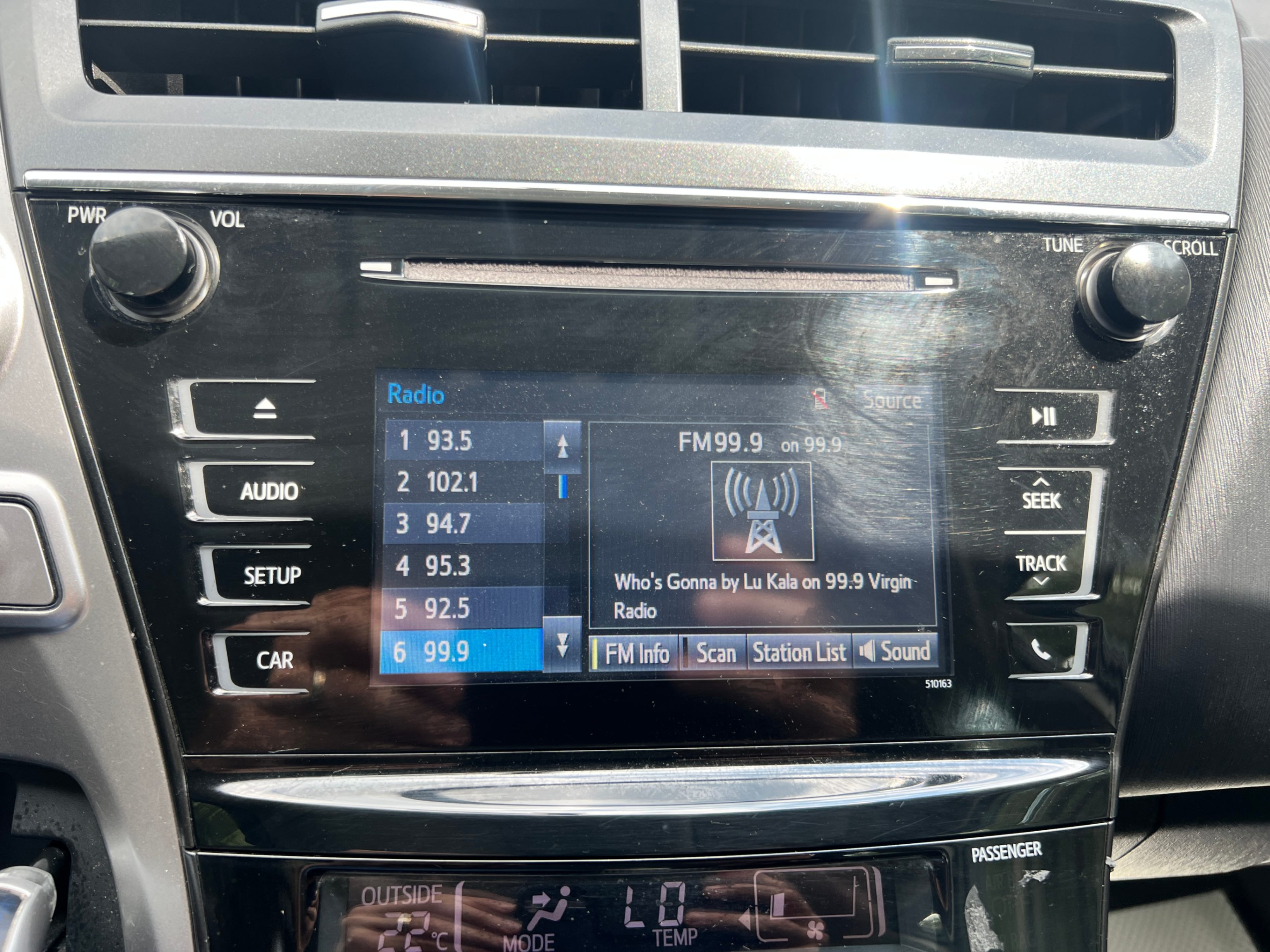 /crownautomobile/2017-Toyota-Priusv-4875179971624142.jpg