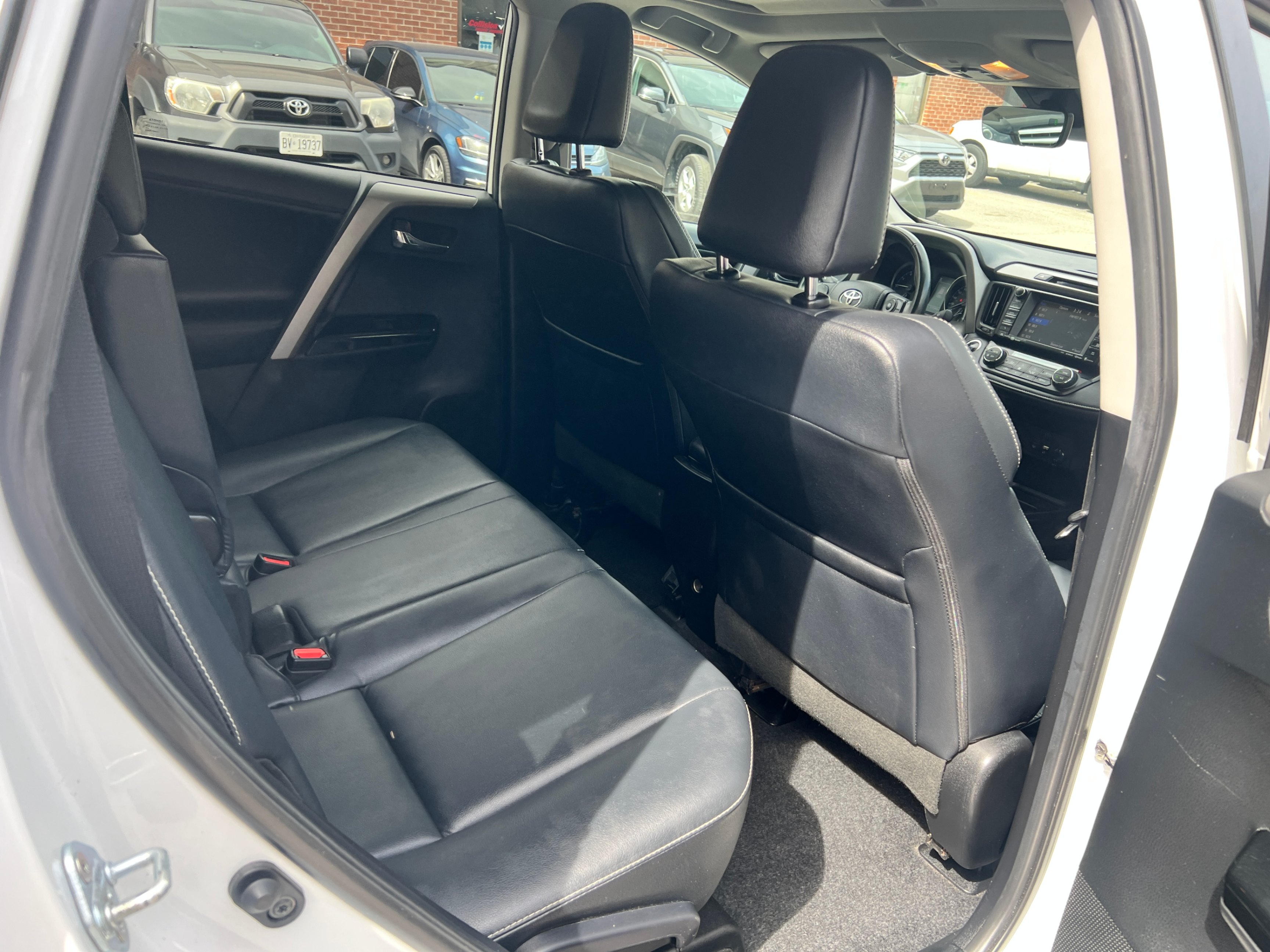 /crownautomobile/2017-Toyota-RAV4-12218846340319445.jpg