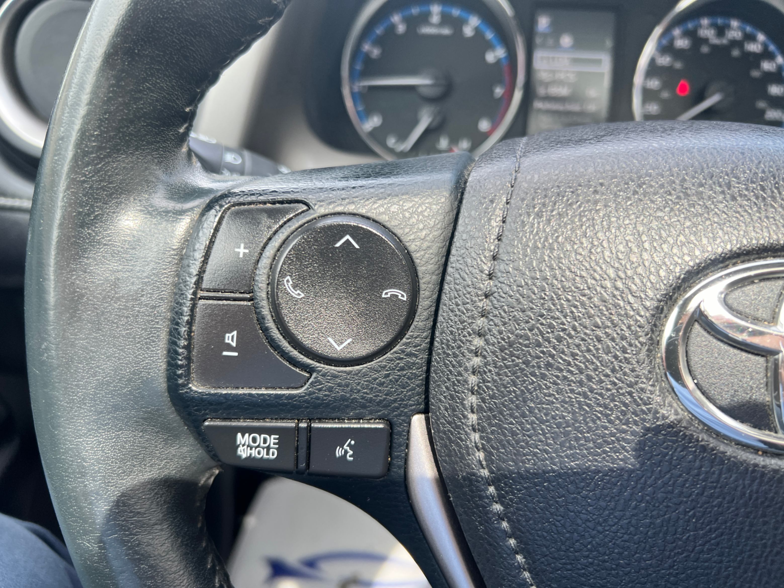 /crownautomobile/2017-Toyota-RAV4-3770201506599353.jpg