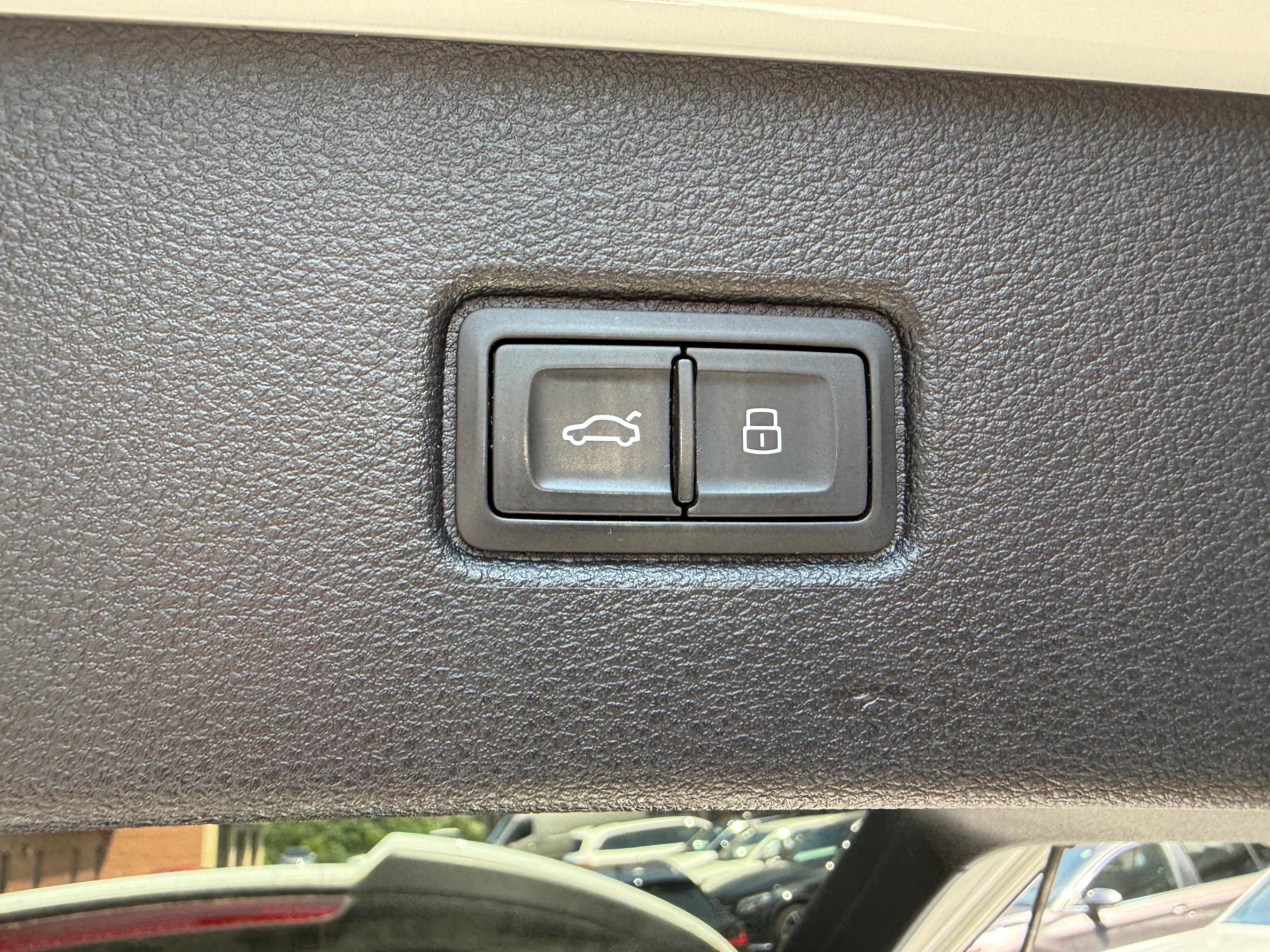 /crownautomobile/2018-Audi-Q7-29316481503746883.jpg