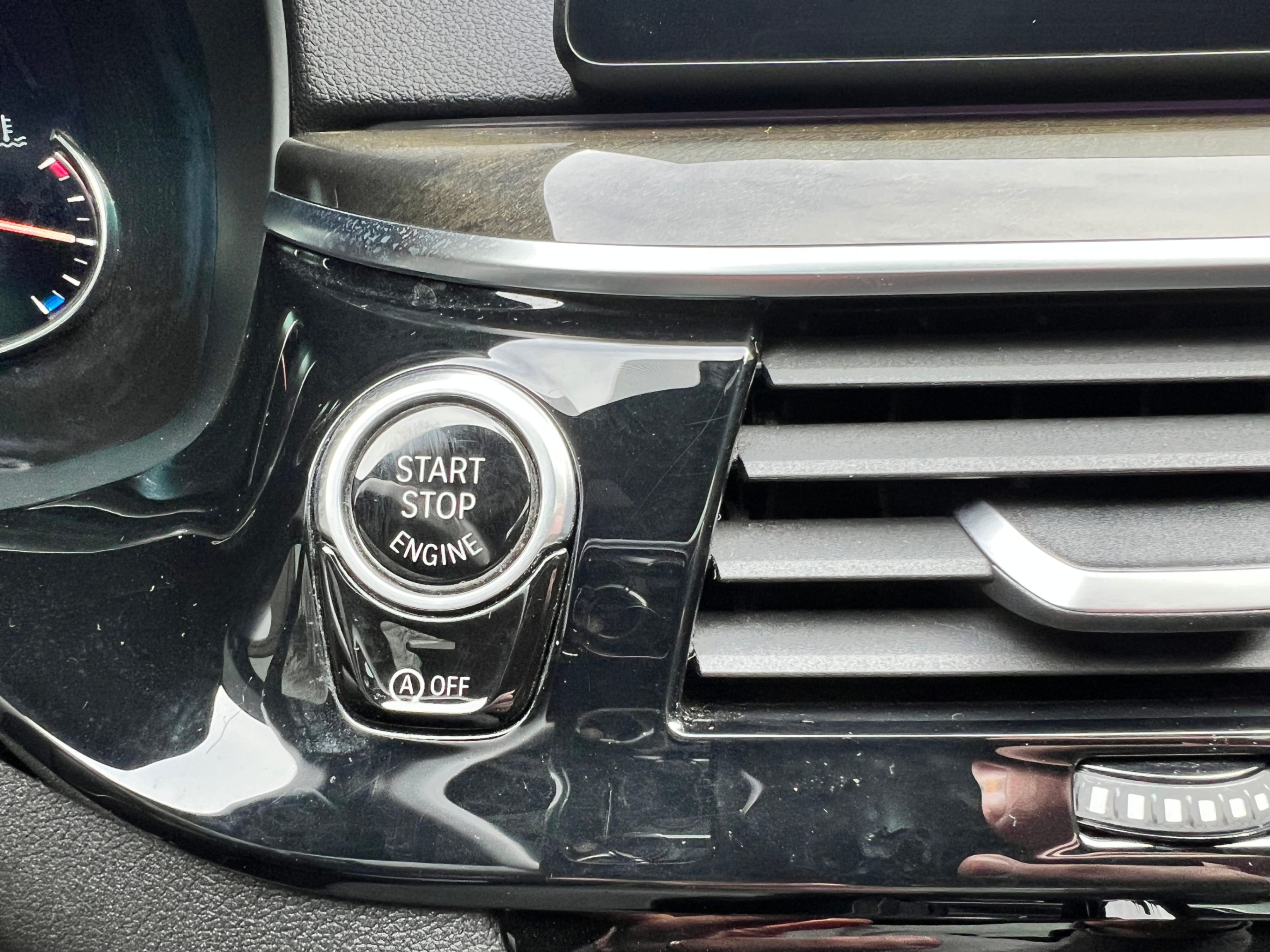 /crownautomobile/2018-BMW-5Series-40966868105546794.jpg