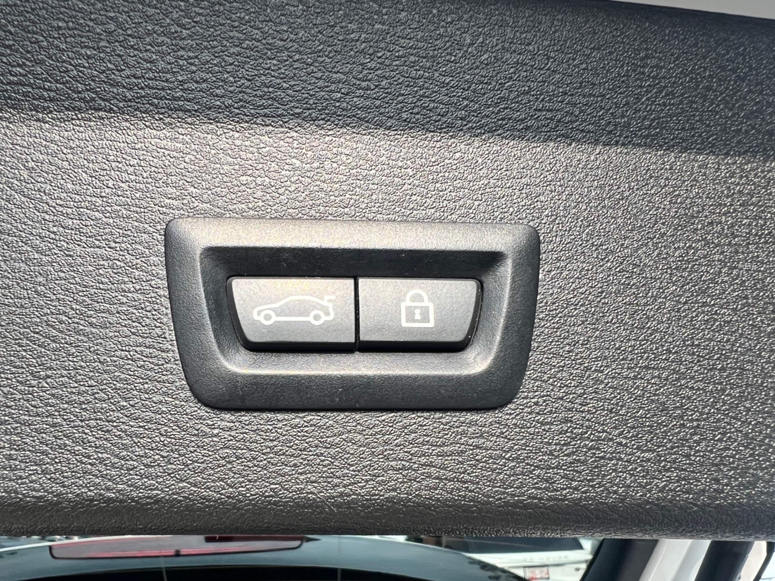/crownautomobile/2018-BMW-X1-03100190814844206.jpg