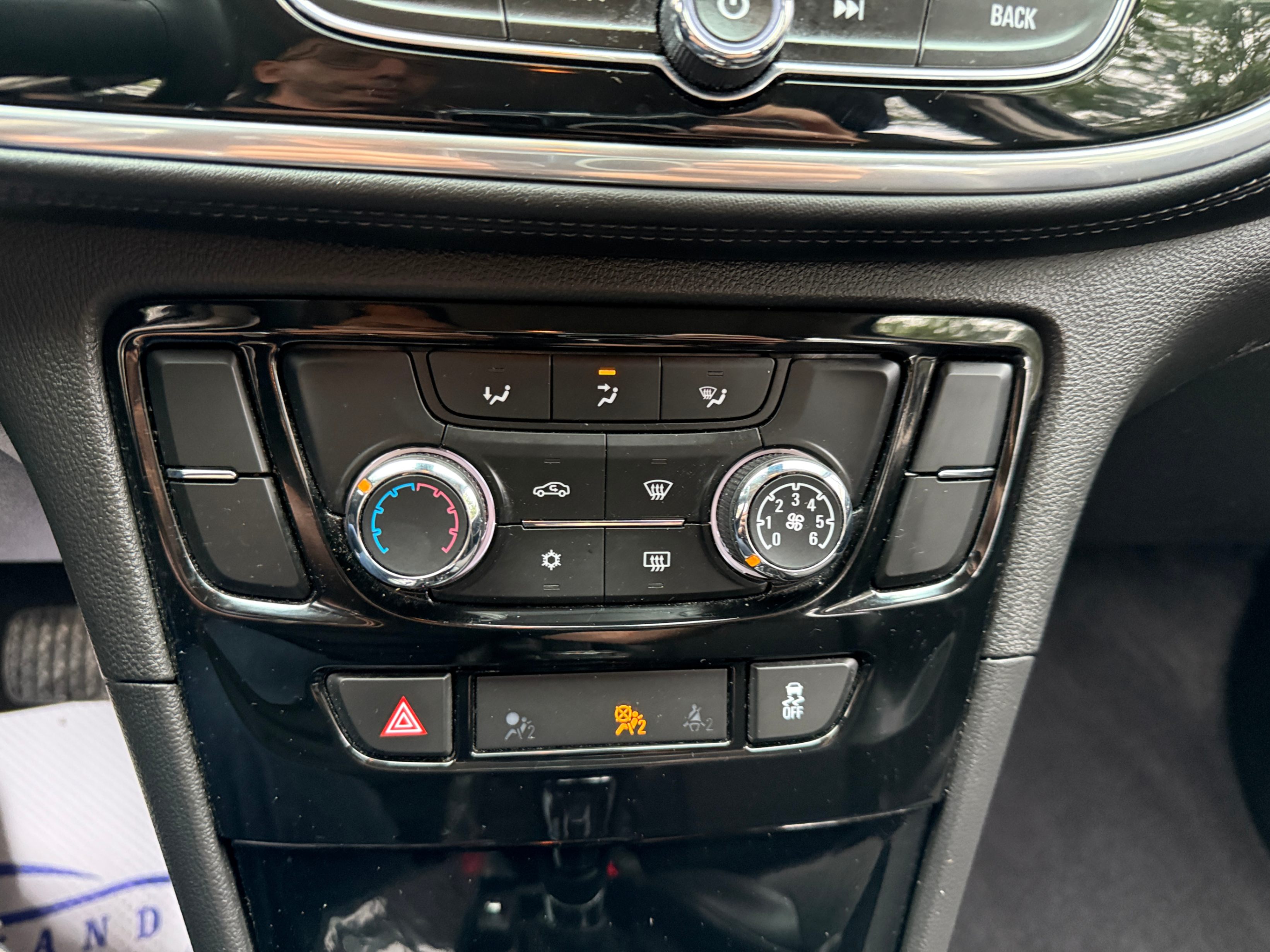 /crownautomobile/2018-Buick-Encore-9249807136013632.jpg