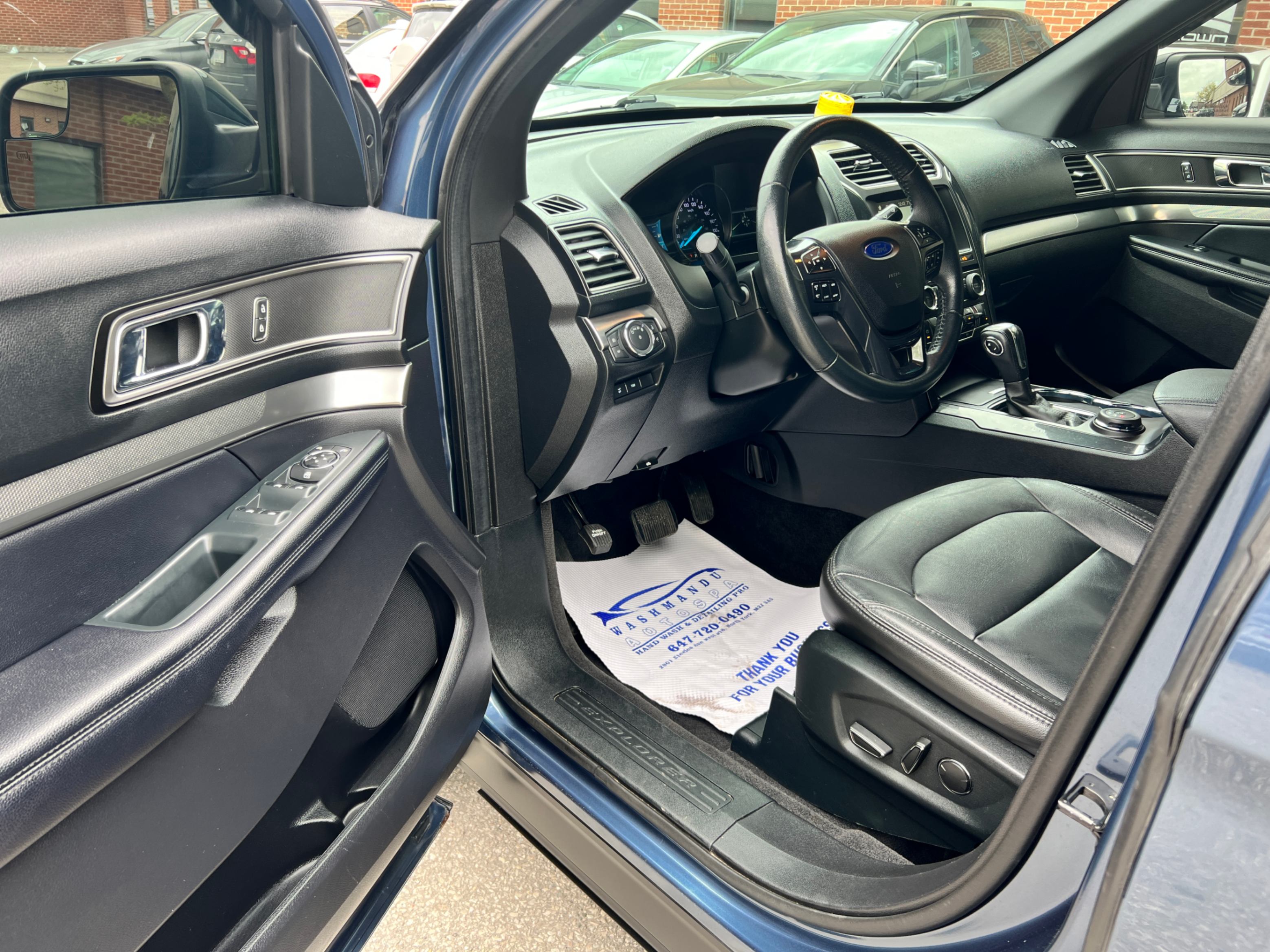 /crownautomobile/2018-Ford-Explorer-021388583951589046.jpg