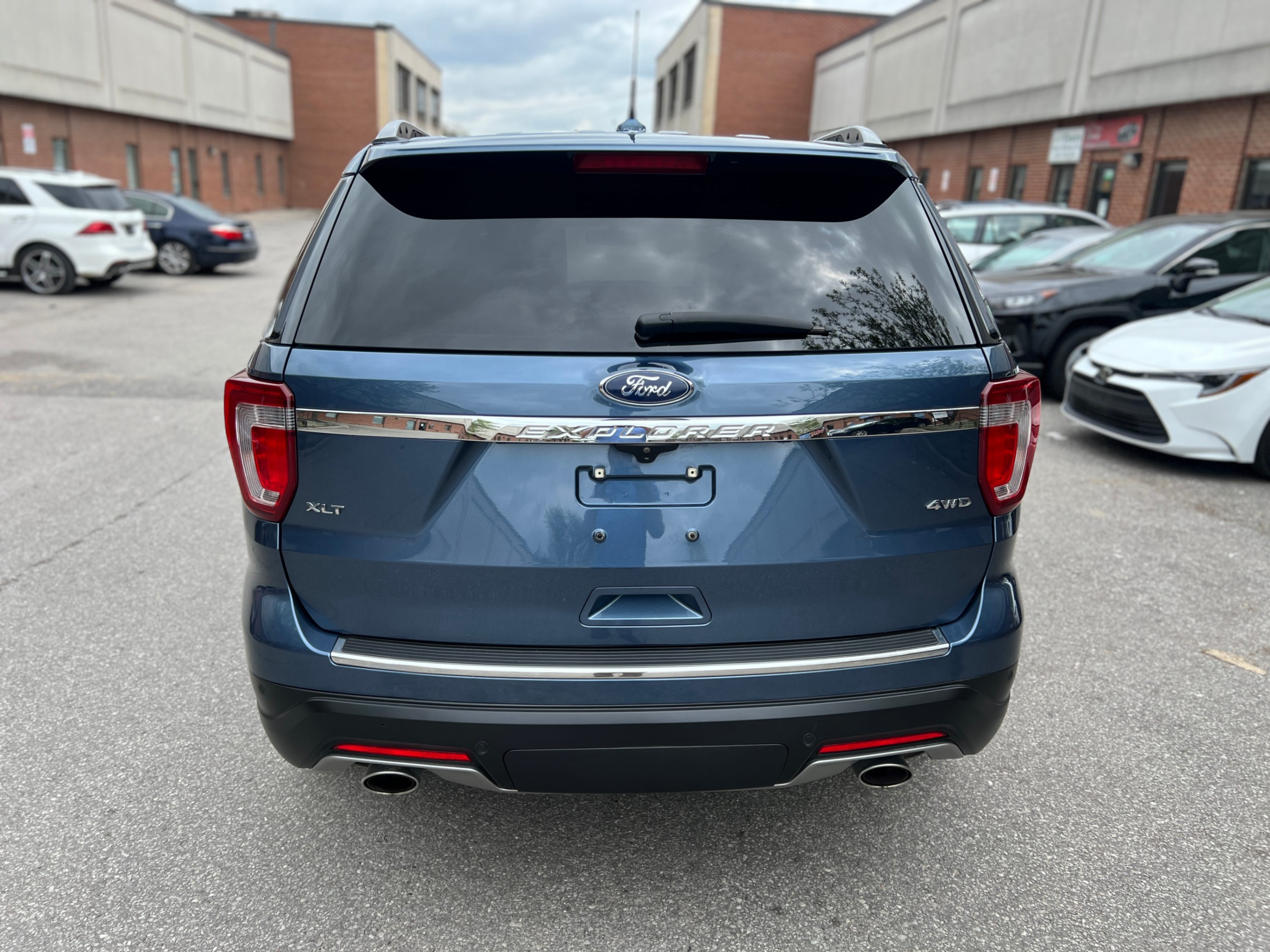 /crownautomobile/2018-Ford-Explorer-025766706625258706.jpg