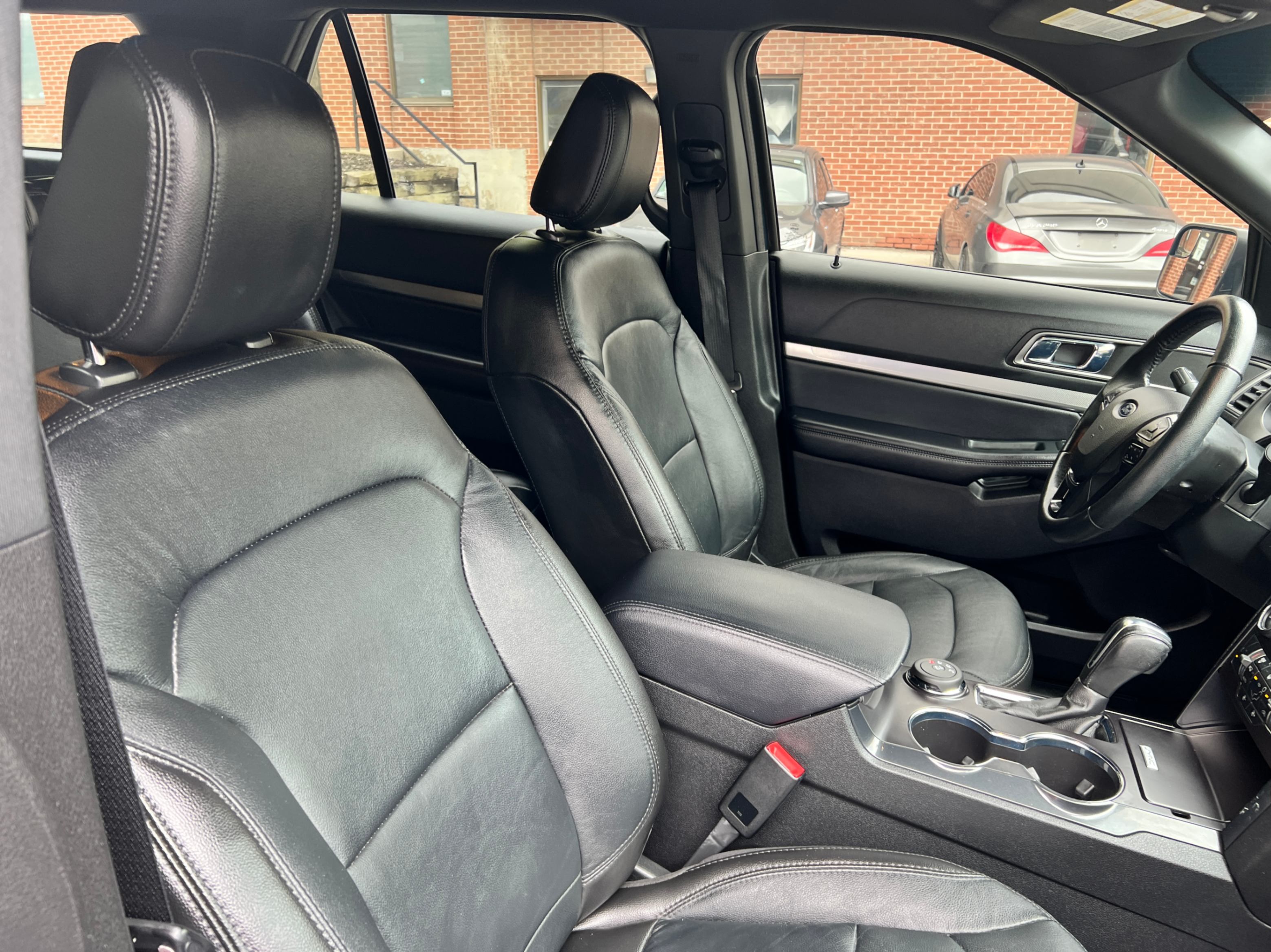 /crownautomobile/2018-Ford-Explorer-1833071397987751.jpg