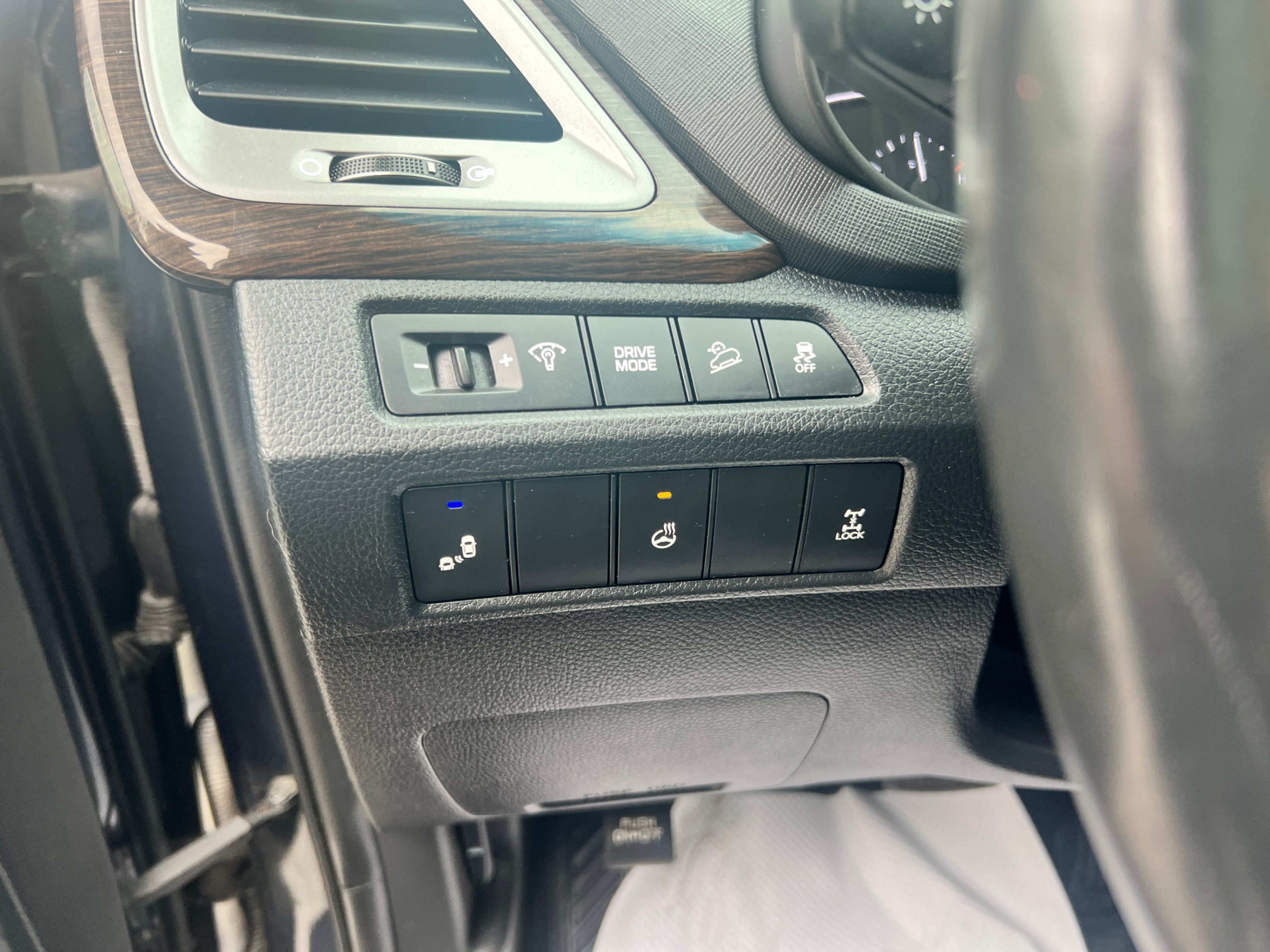 /crownautomobile/2018-Hyundai-SantaFe-40869239124282997.jpg