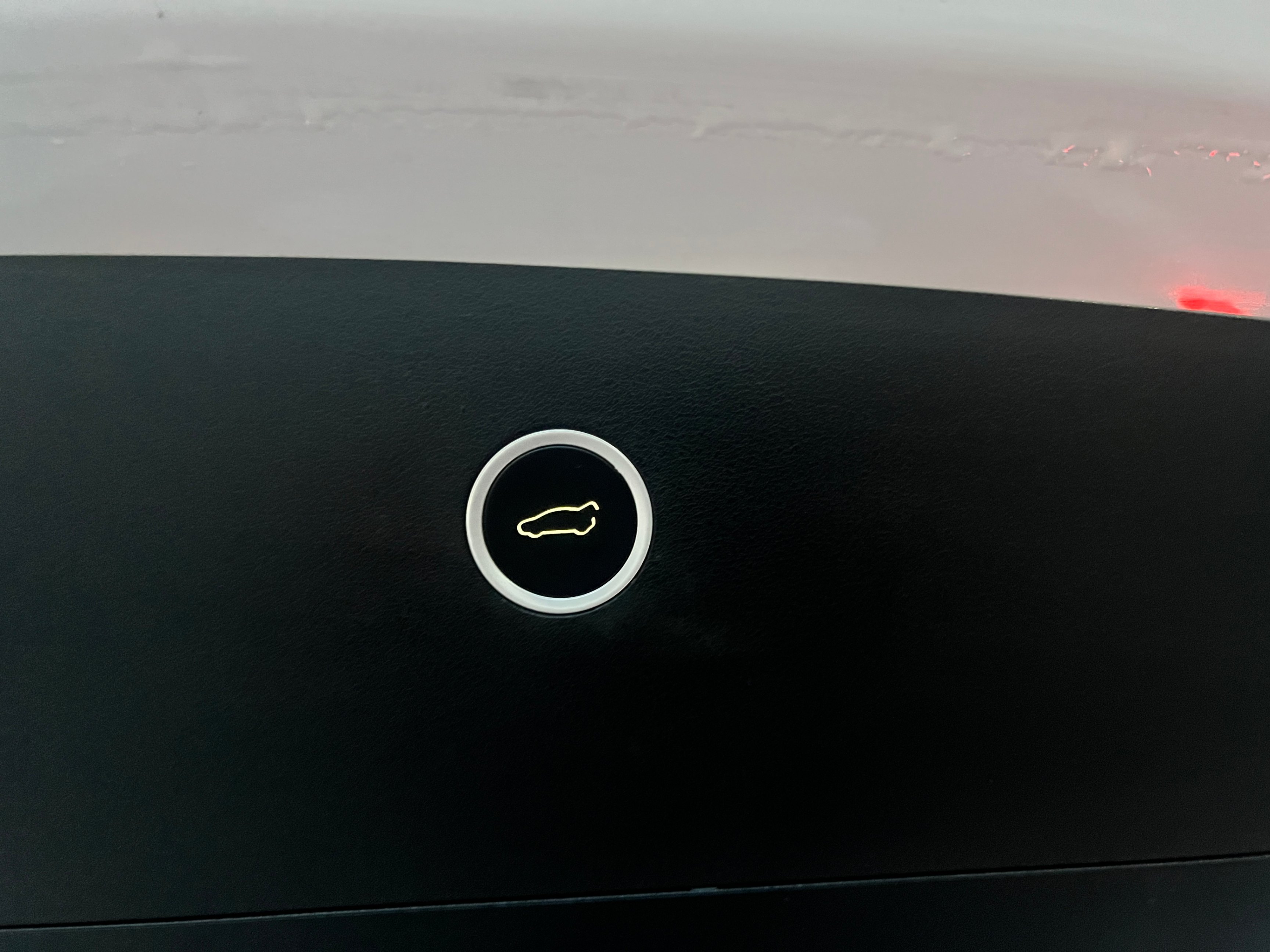 /crownautomobile/2018-Tesla-ModelX-5180356334112062.jpg