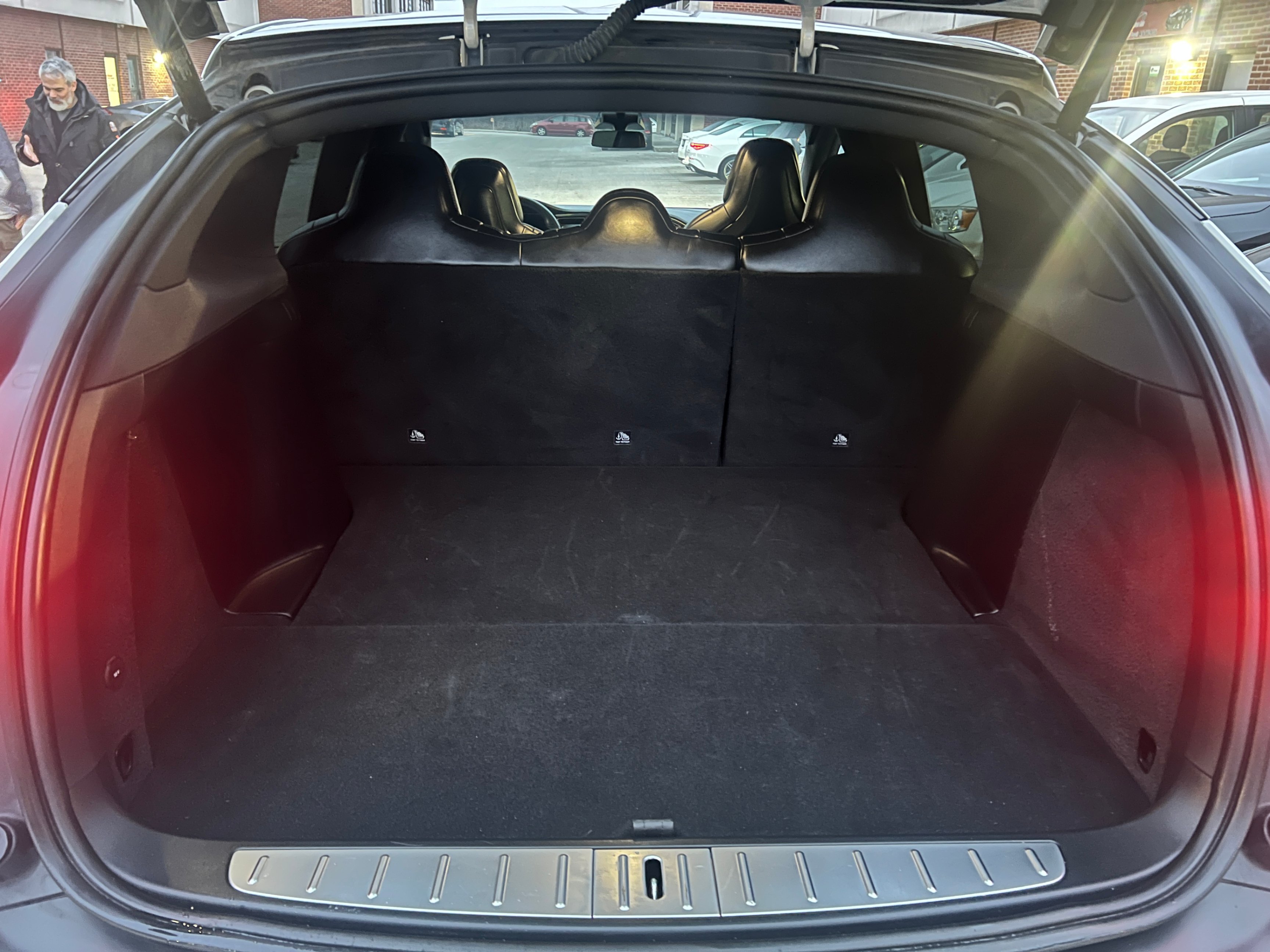 /crownautomobile/2018-Tesla-ModelX-7379290939931711.jpg