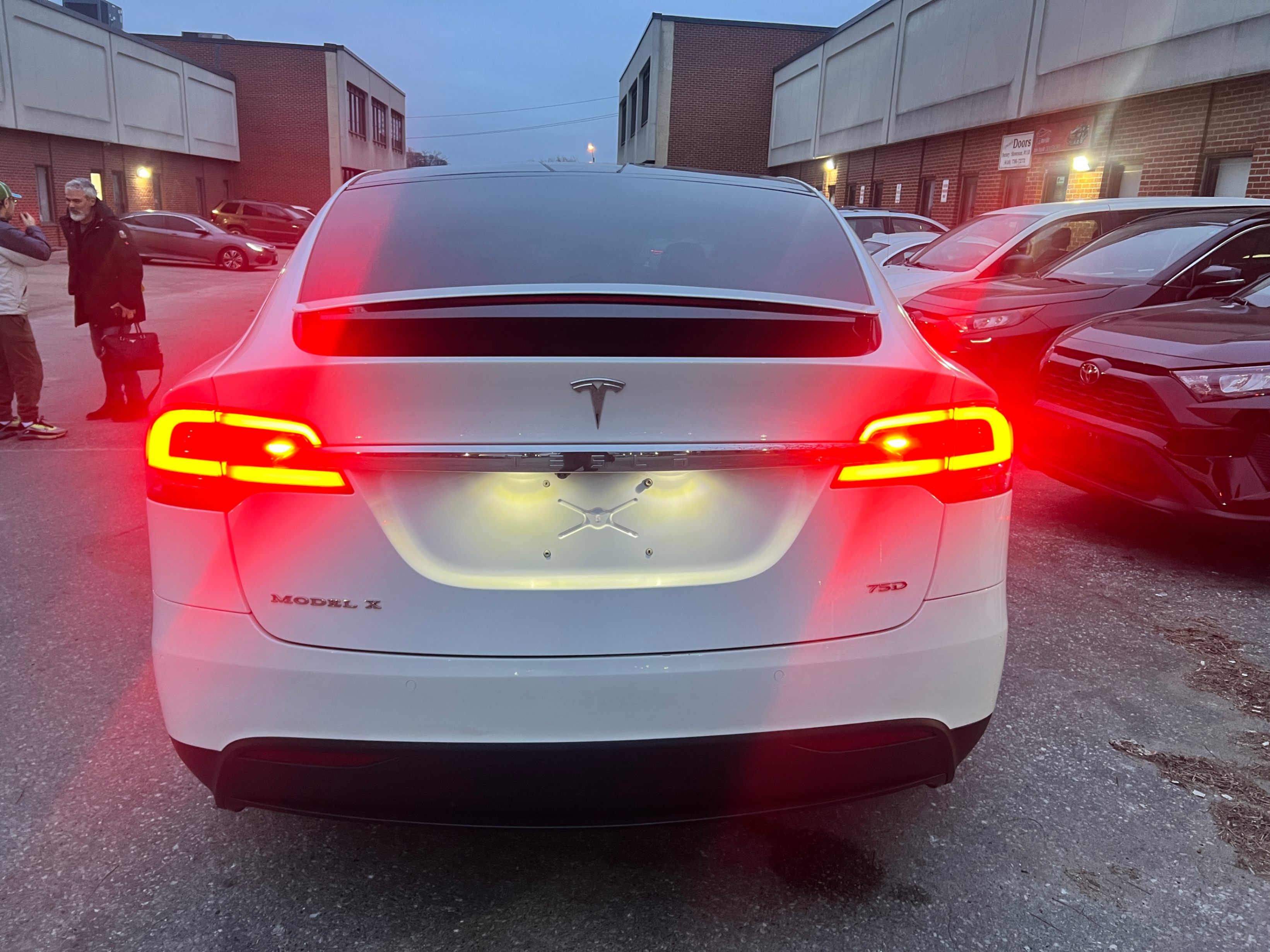 /crownautomobile/2018-Tesla-ModelX-9290359894743525.jpg