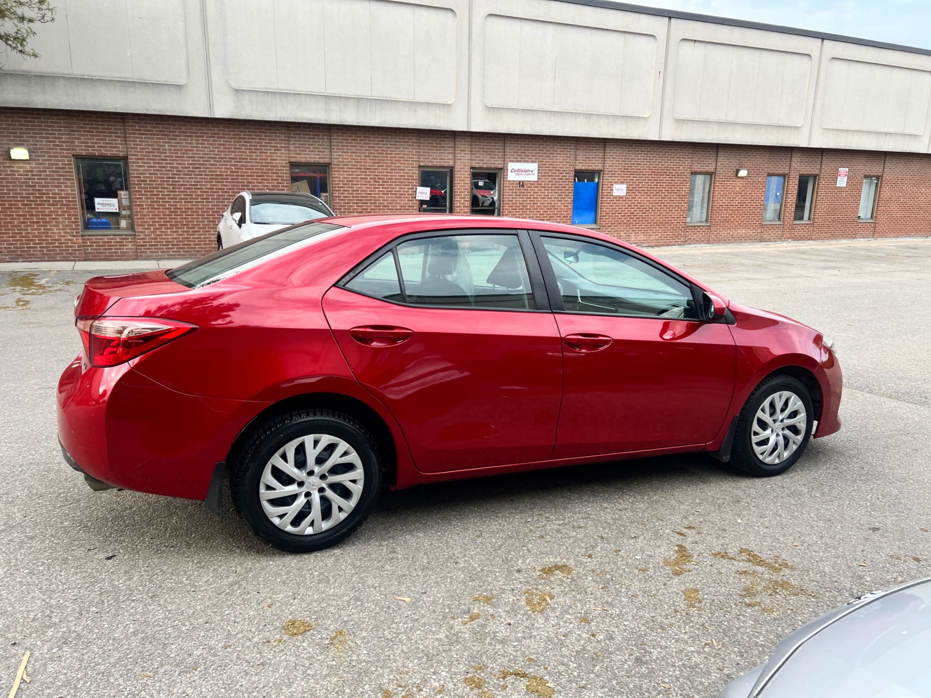 /crownautomobile/2018-Toyota-Corolla-31987414083122134.jpg