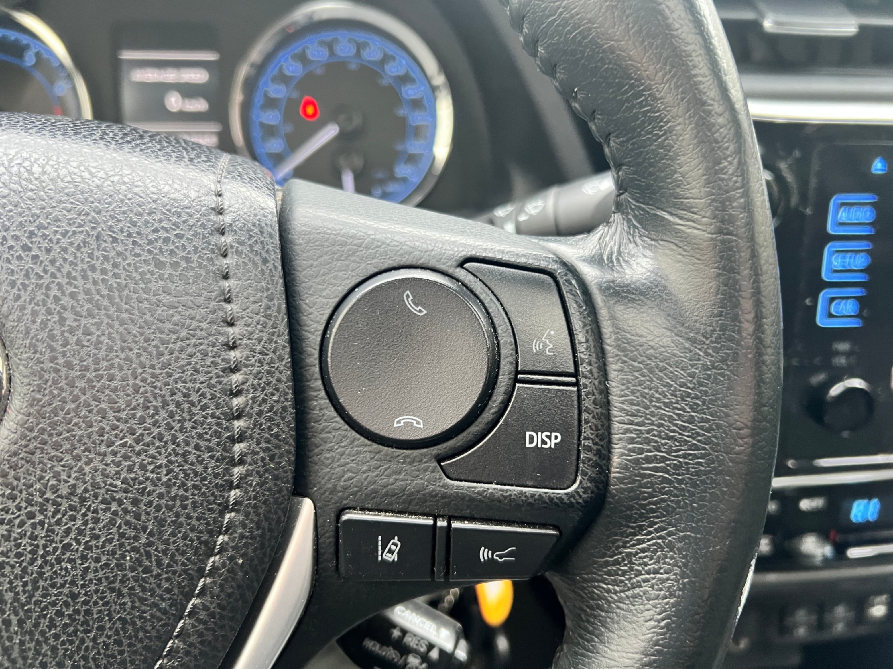 /crownautomobile/2018-Toyota-Corolla-42619269892547407.jpg