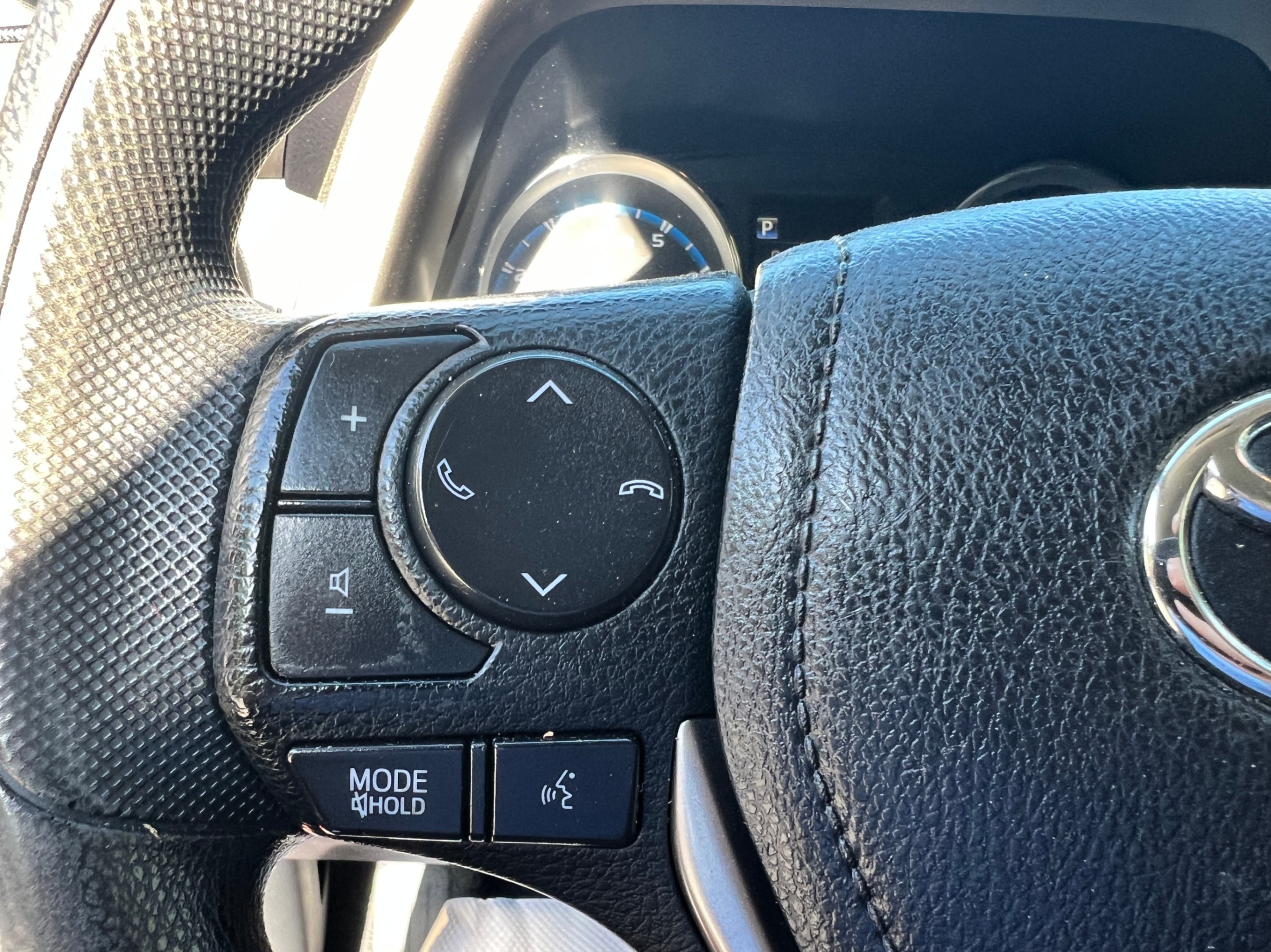 /crownautomobile/2018-Toyota-RAV4-08067377406021992.jpg