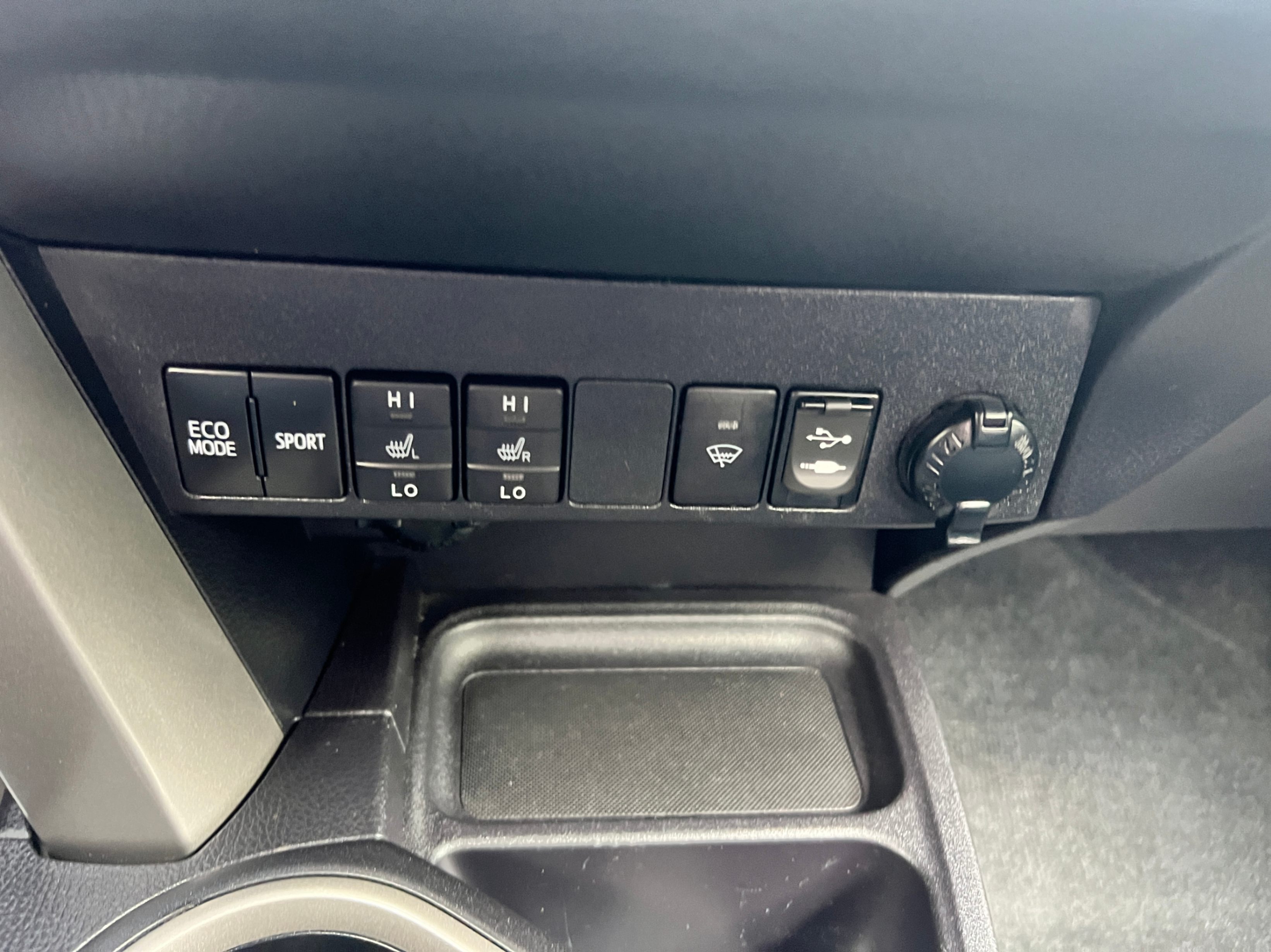 /crownautomobile/2018-Toyota-RAV4-08974329518375534.jpg