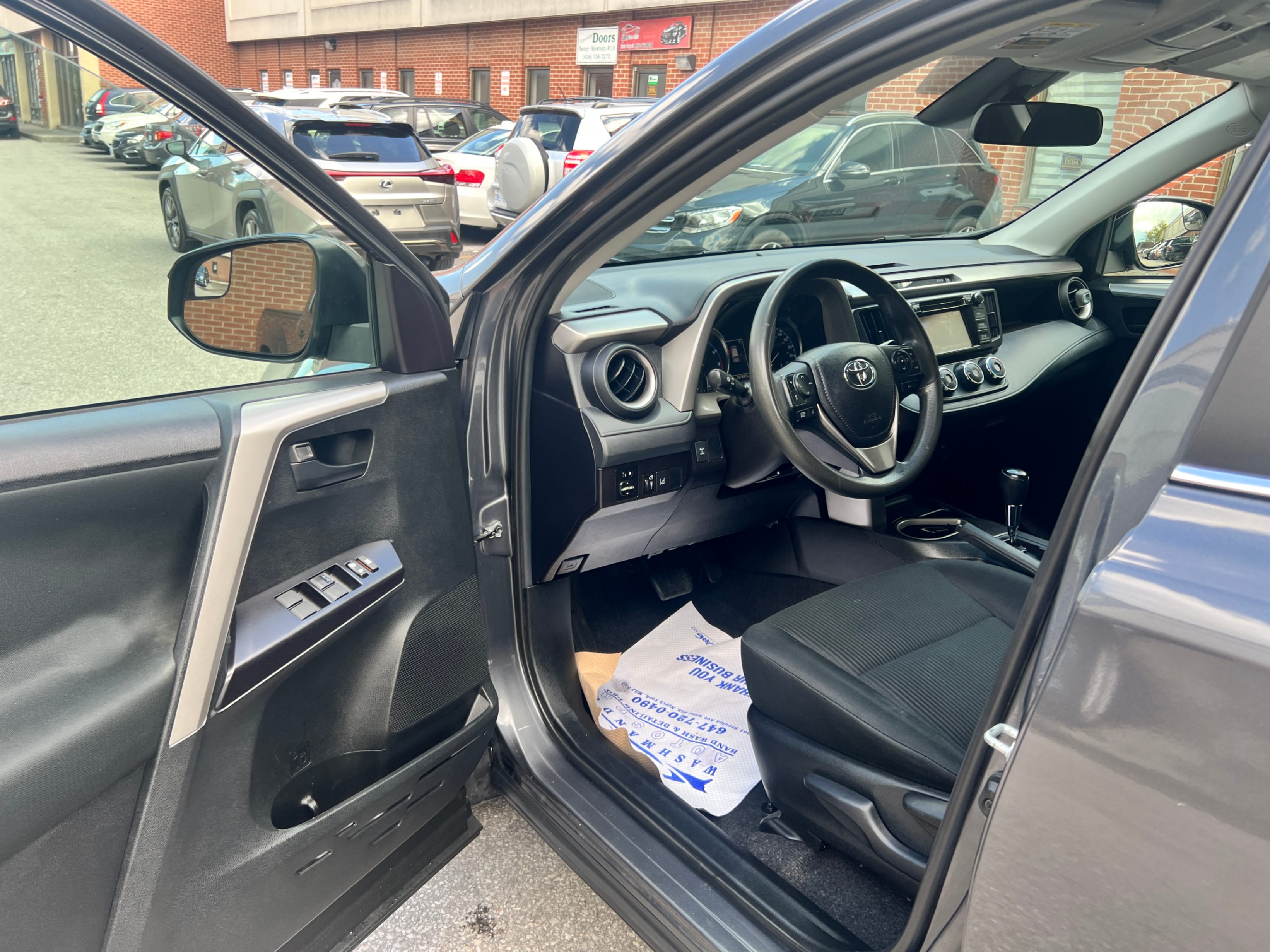 /crownautomobile/2018-Toyota-RAV4-13810283110214105.jpg