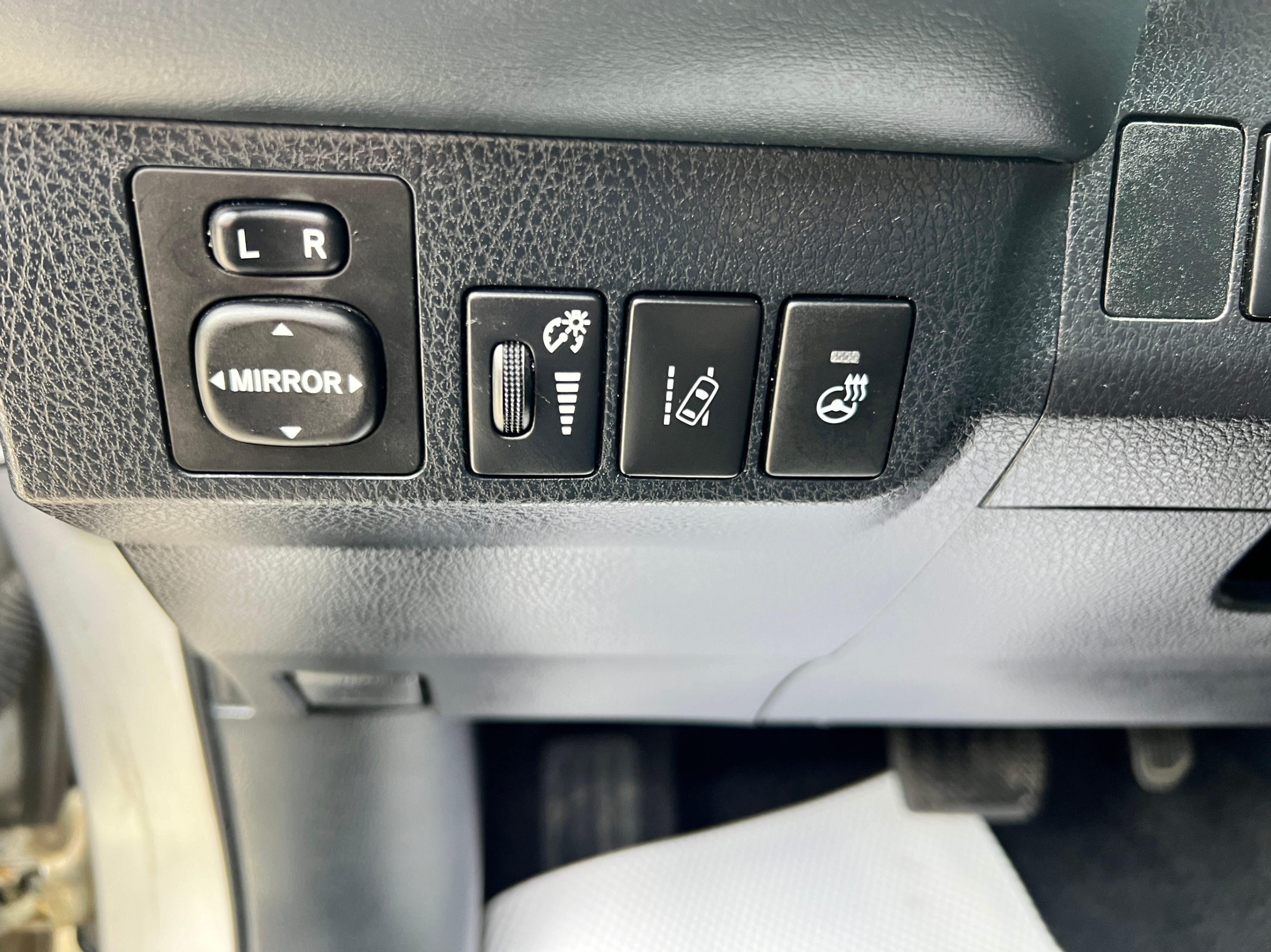 /crownautomobile/2018-Toyota-RAV4-4976650374998892.jpg