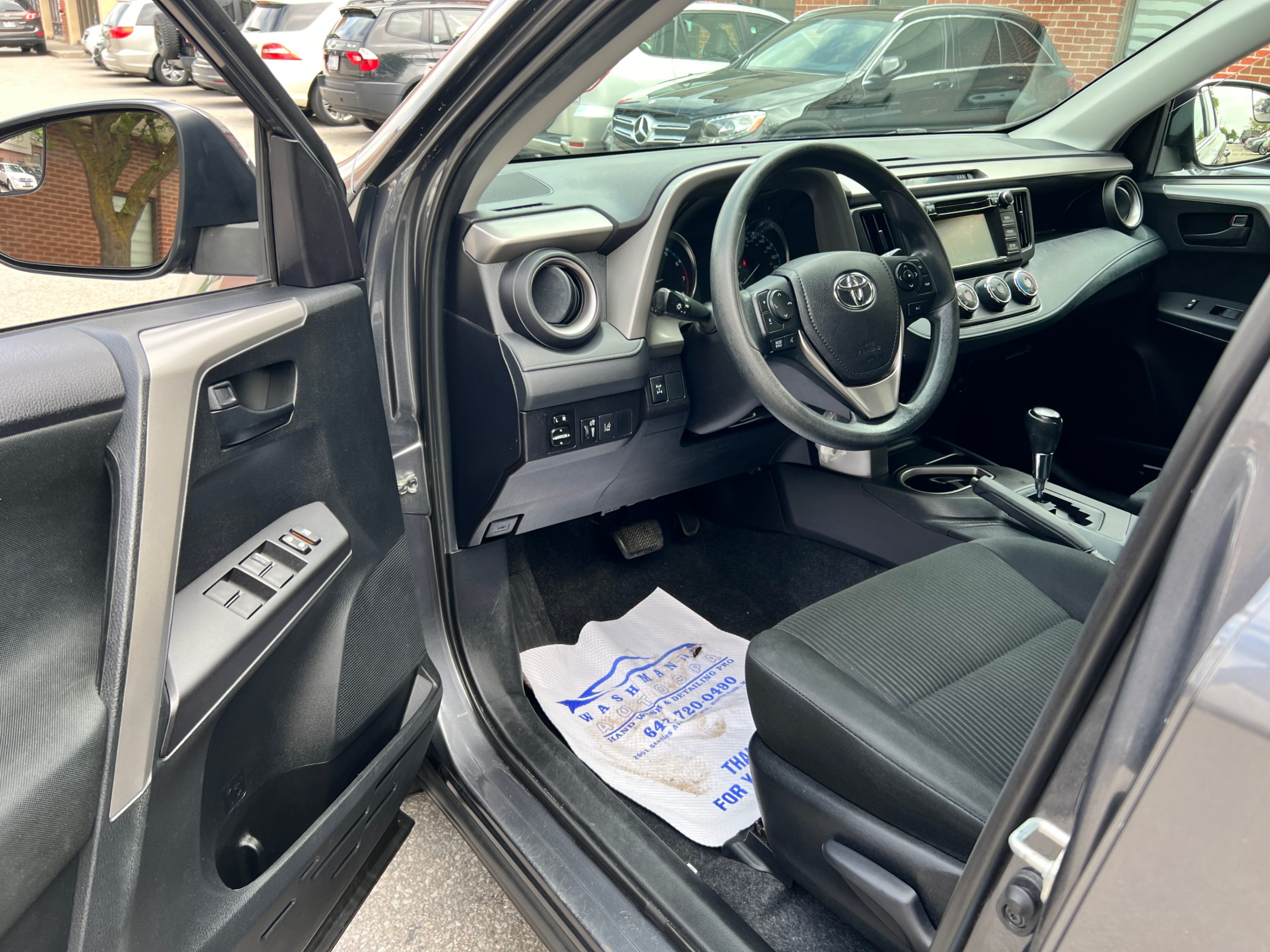 /crownautomobile/2018-Toyota-RAV4-6389846151770273.jpg