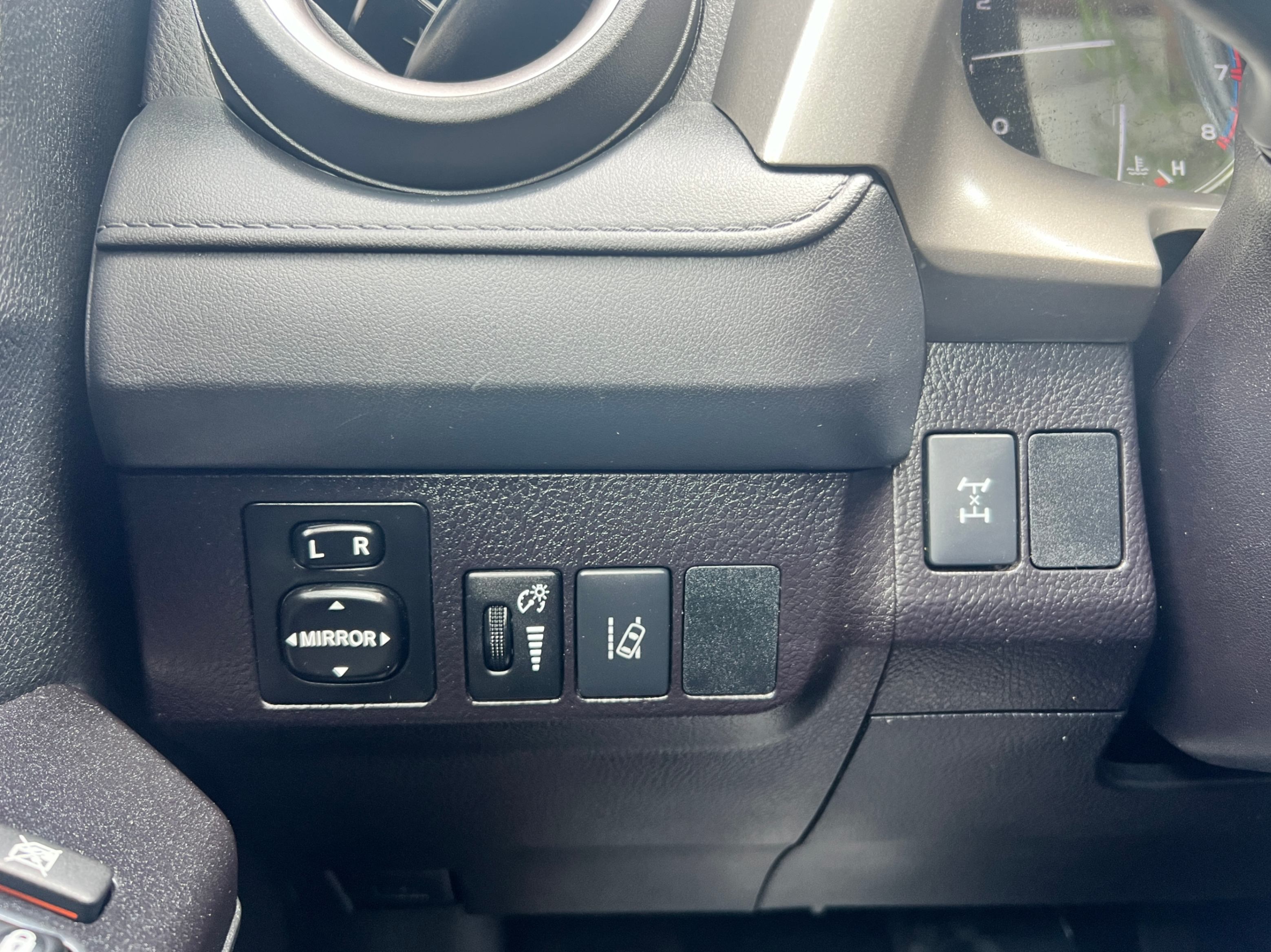 /crownautomobile/2018-Toyota-RAV4-7590292137755359.jpg