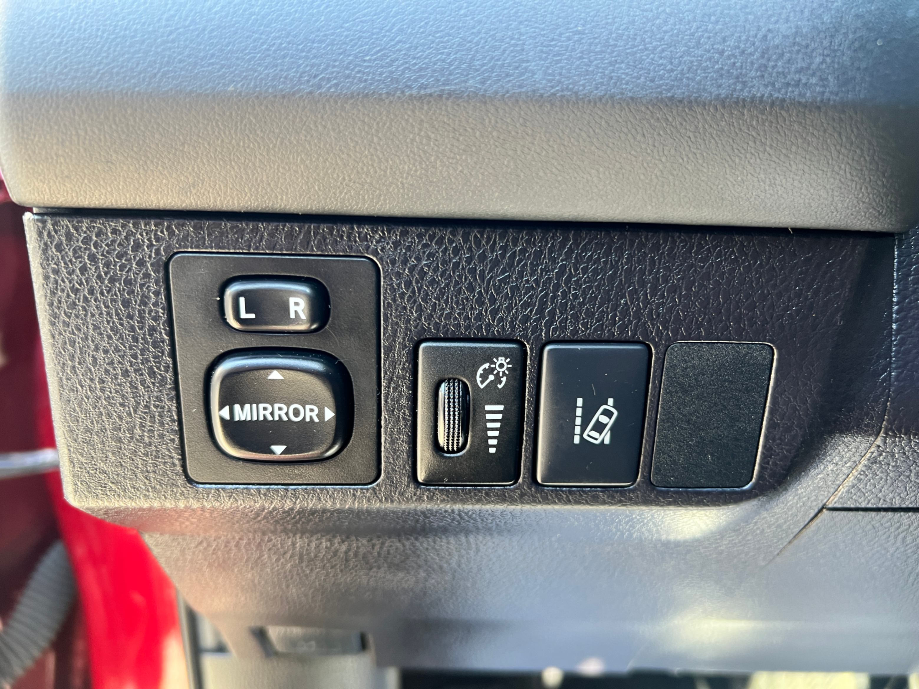 /crownautomobile/2018-Toyota-RAV4-9652142800822348.jpg