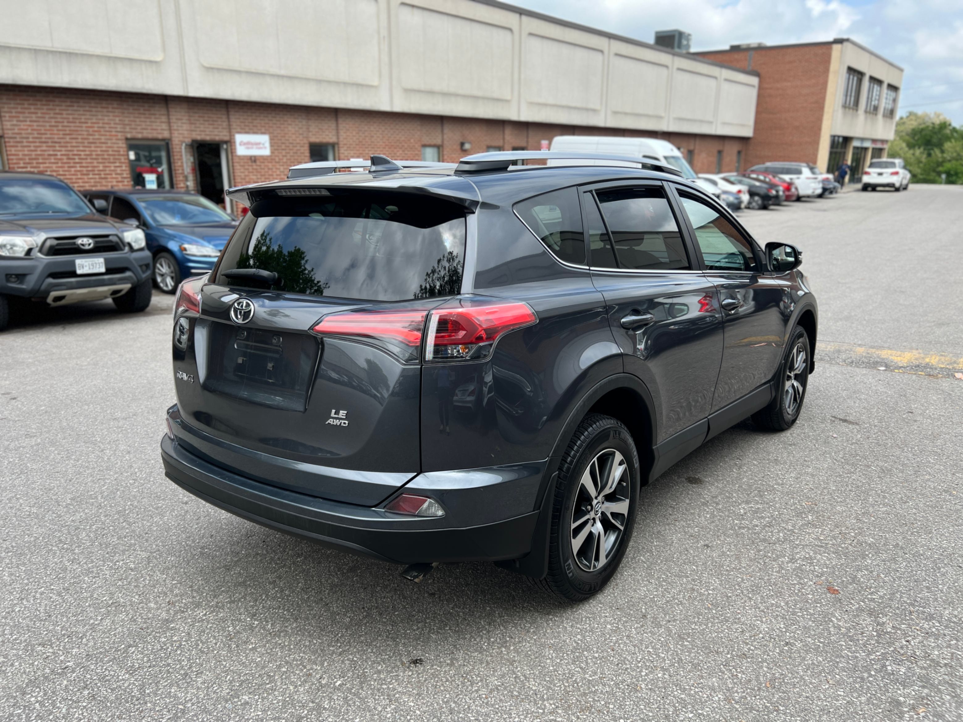 /crownautomobile/2018-Toyota-RAV4-9785442486196556.jpg