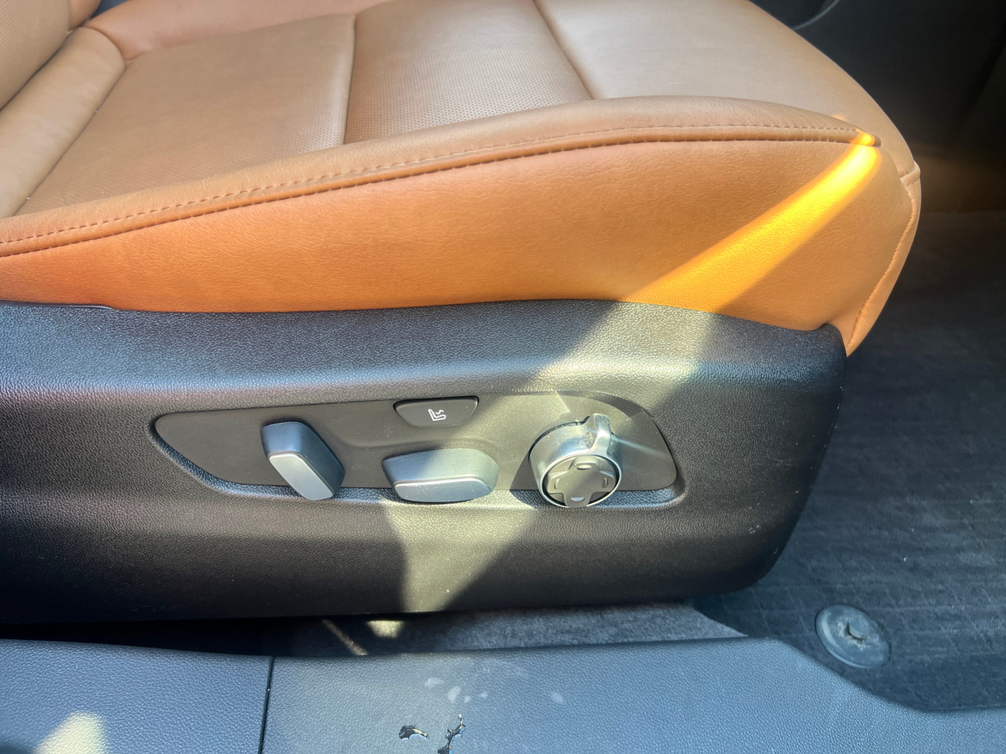 /crownautomobile/2019-Cadillac-XT4-8799723555159404.jpg