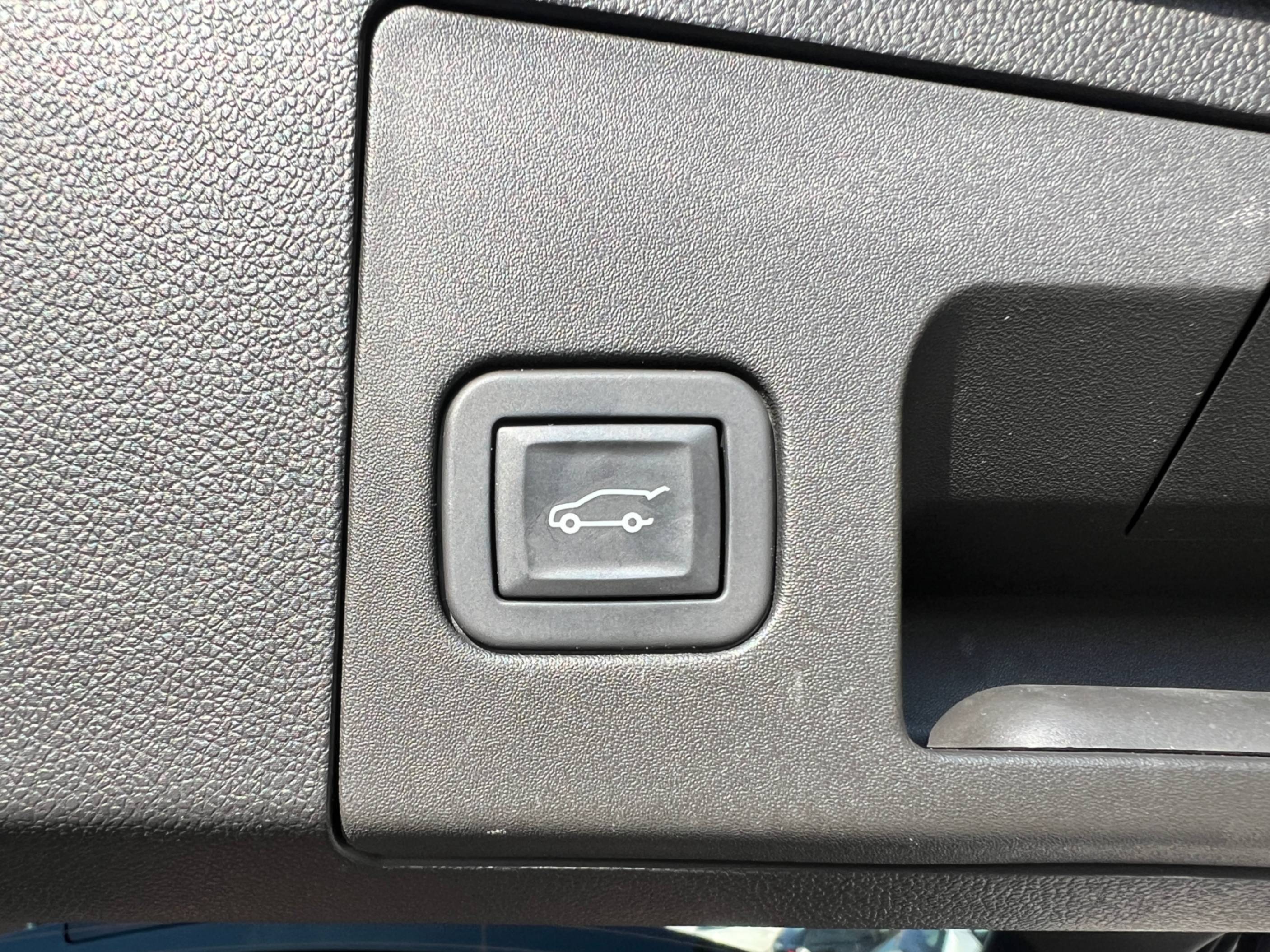 /crownautomobile/2019-Cadillac-XT4-8882128163189114.jpg