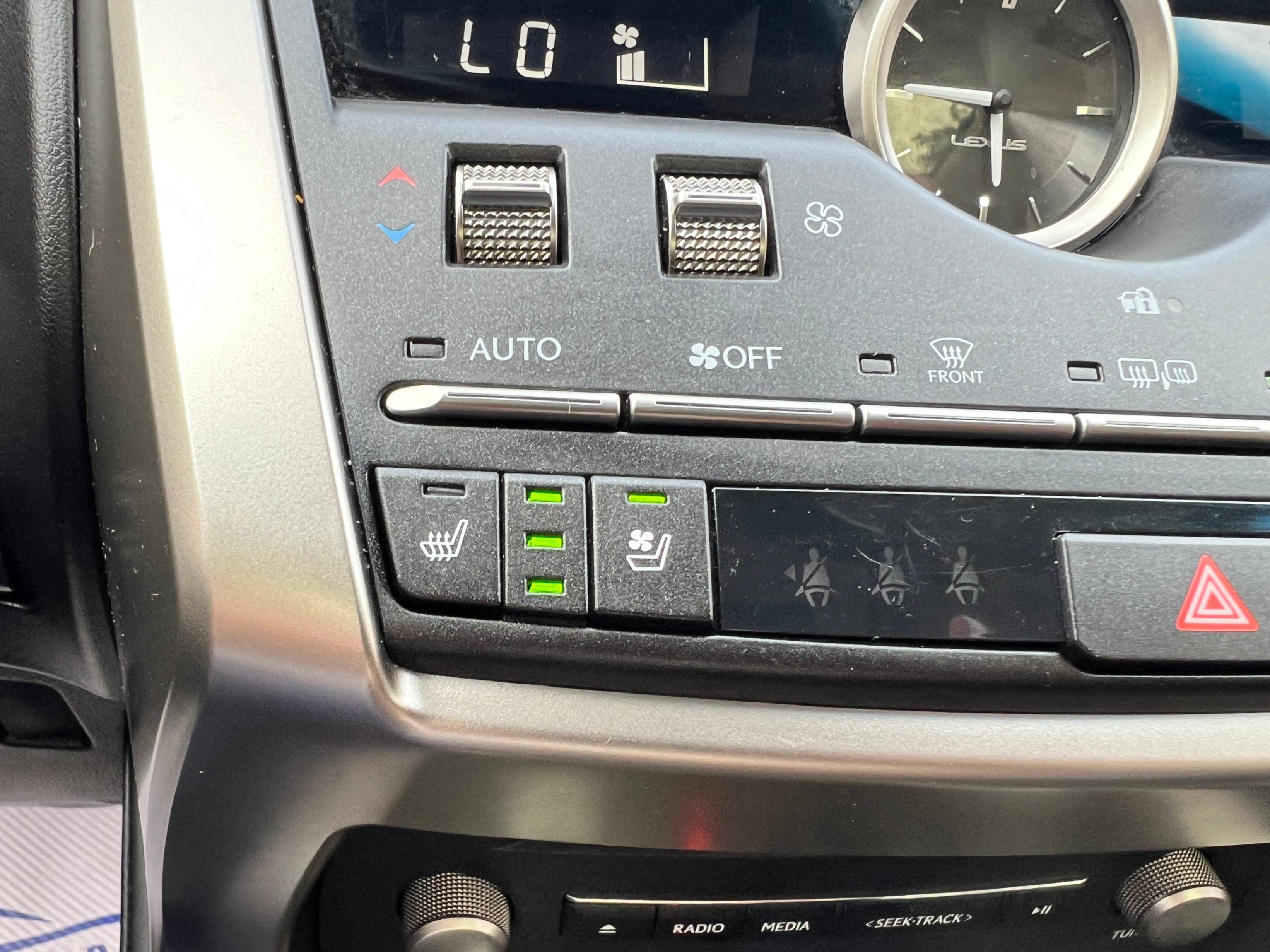/crownautomobile/2019-Lexus-NX-35492227679948796.jpg