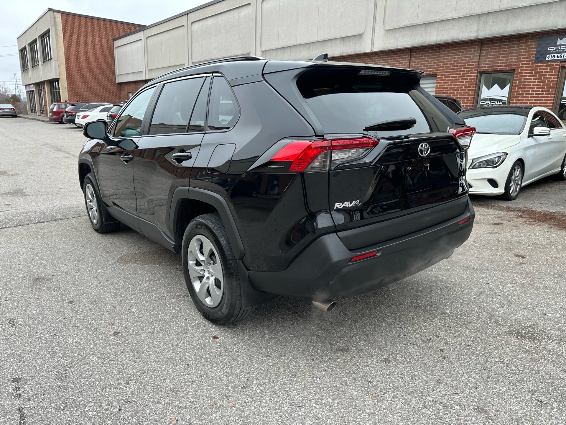 /crownautomobile/2019-Toyota-RAV4-007970424055723235.jpg