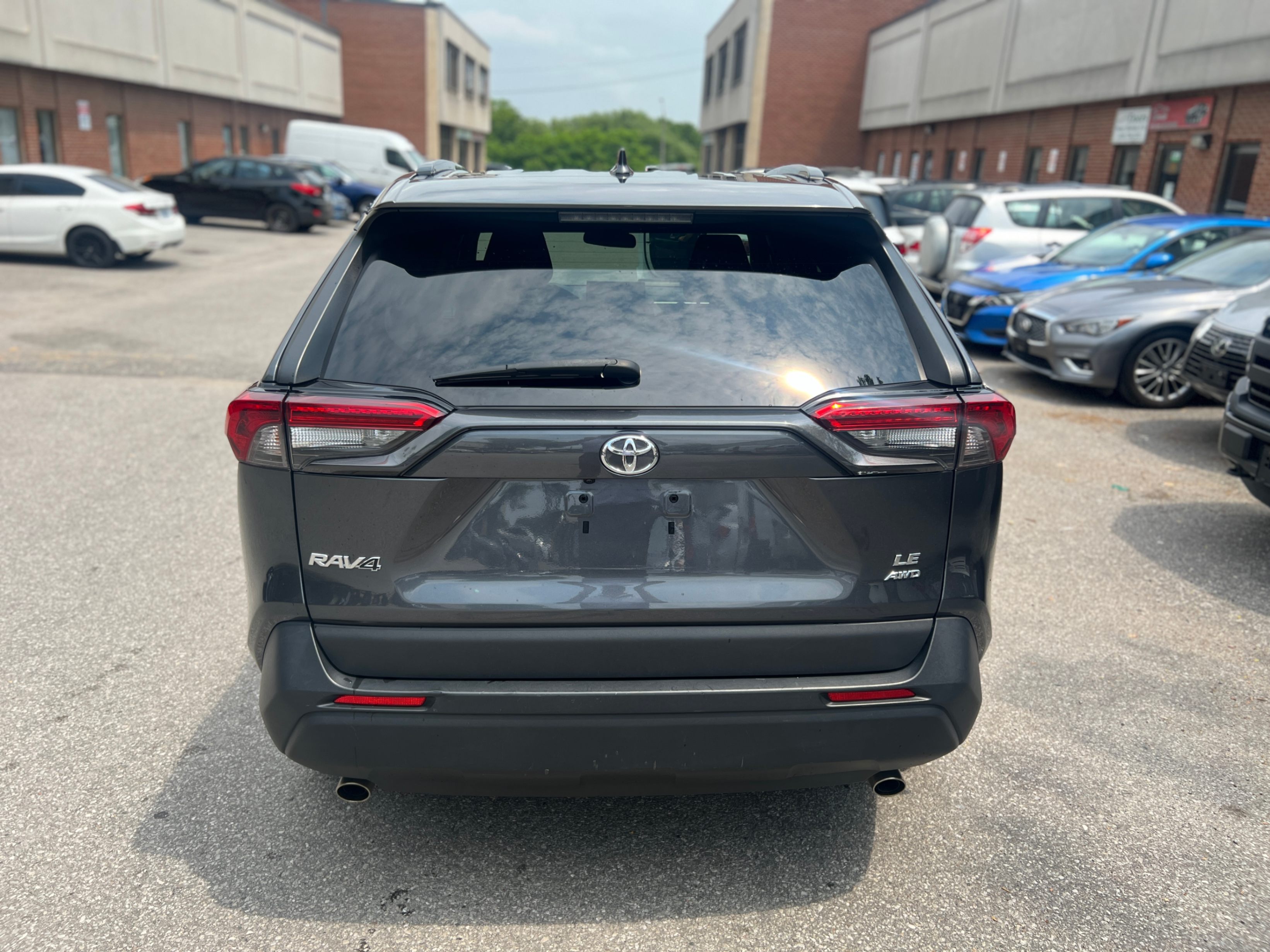 /crownautomobile/2019-Toyota-RAV4-021019329649495377.jpg