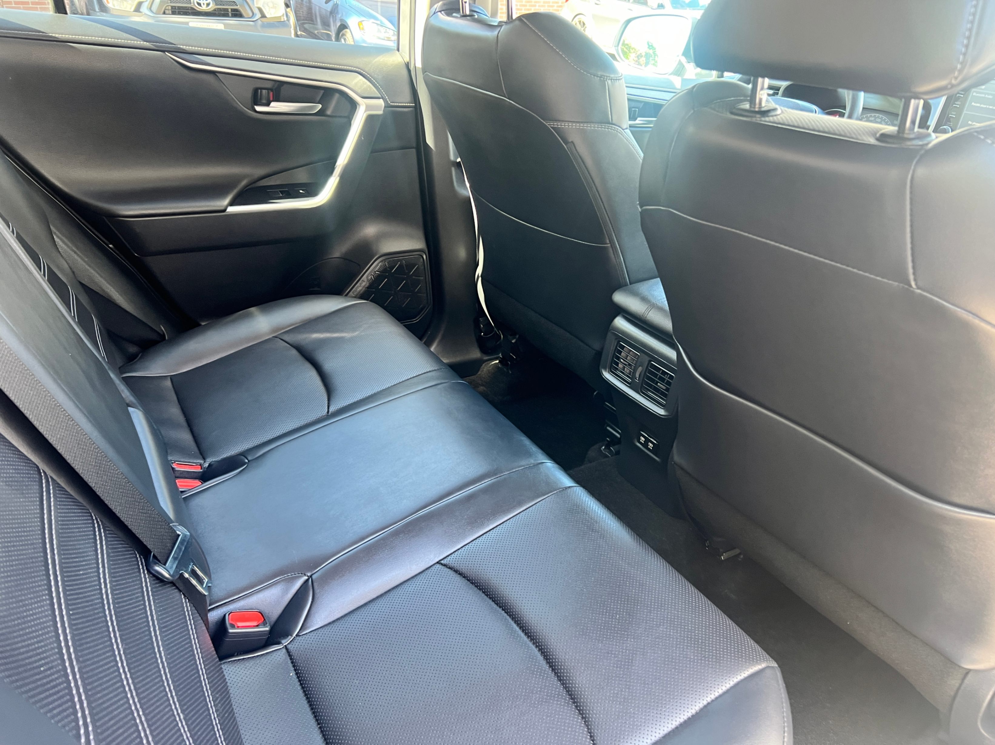 /crownautomobile/2019-Toyota-RAV4-03301925768248726.jpg