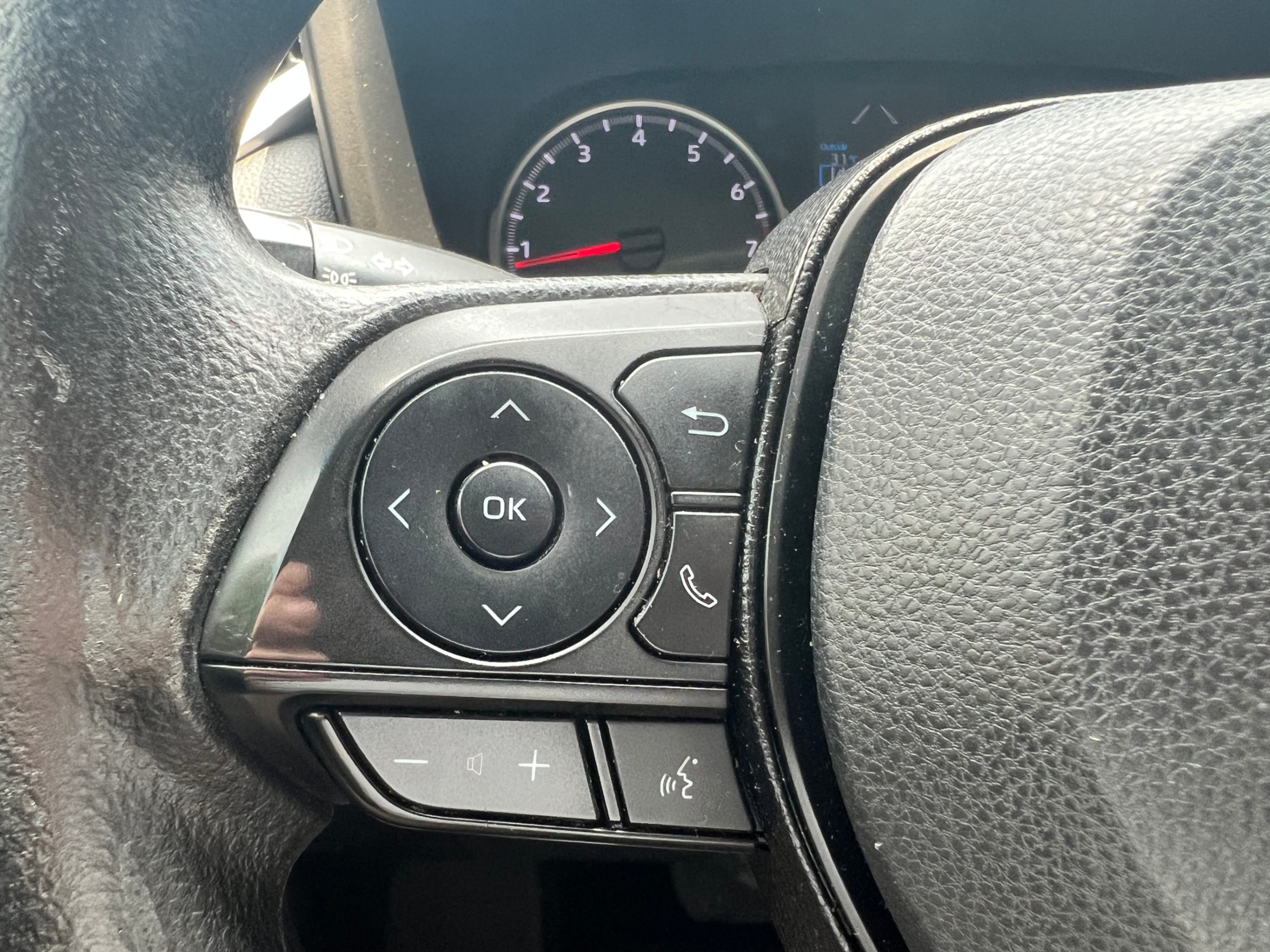 /crownautomobile/2019-Toyota-RAV4-3410994279256878.jpg