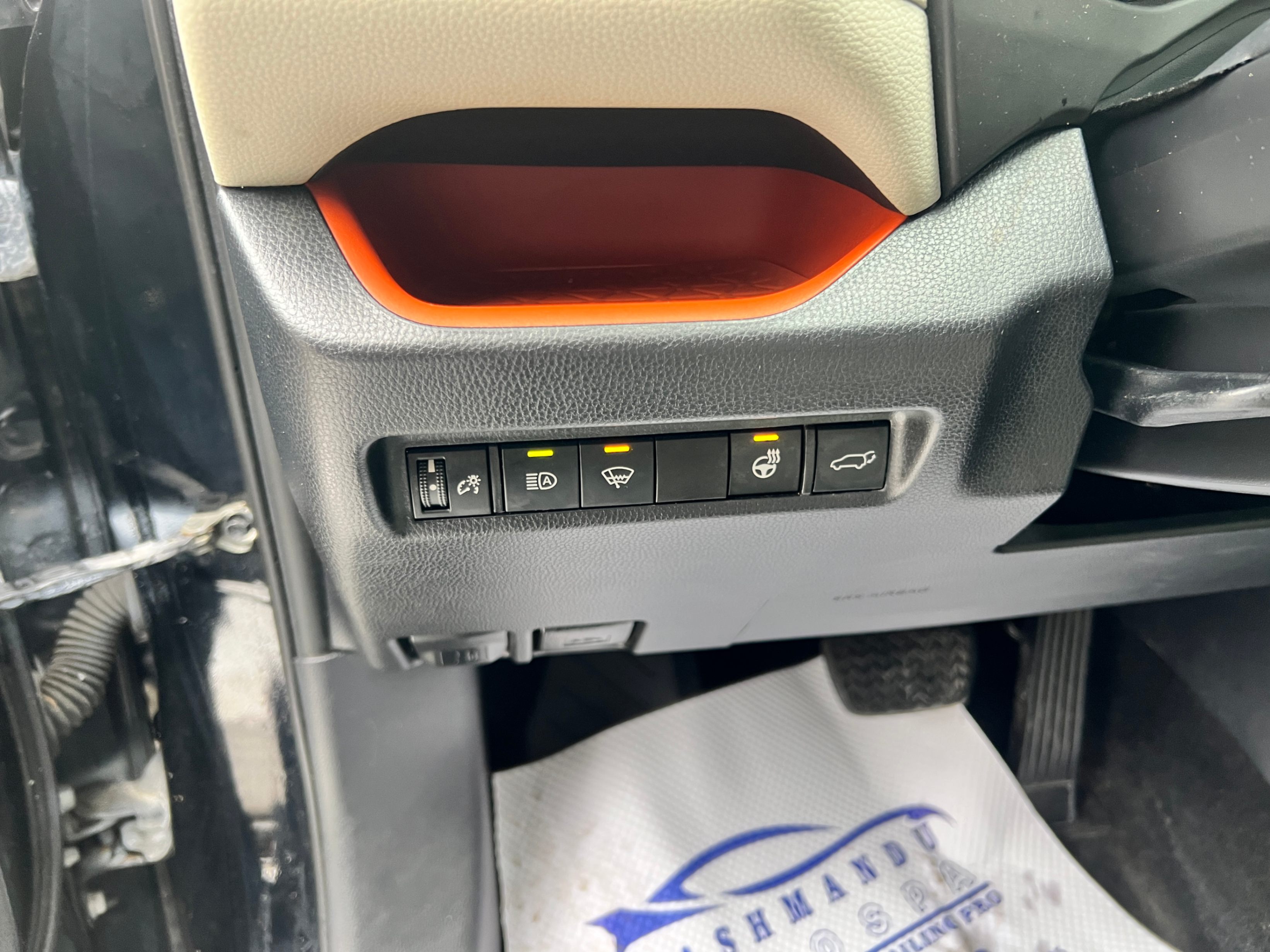 /crownautomobile/2019-Toyota-RAV4-4762194127474968.jpg