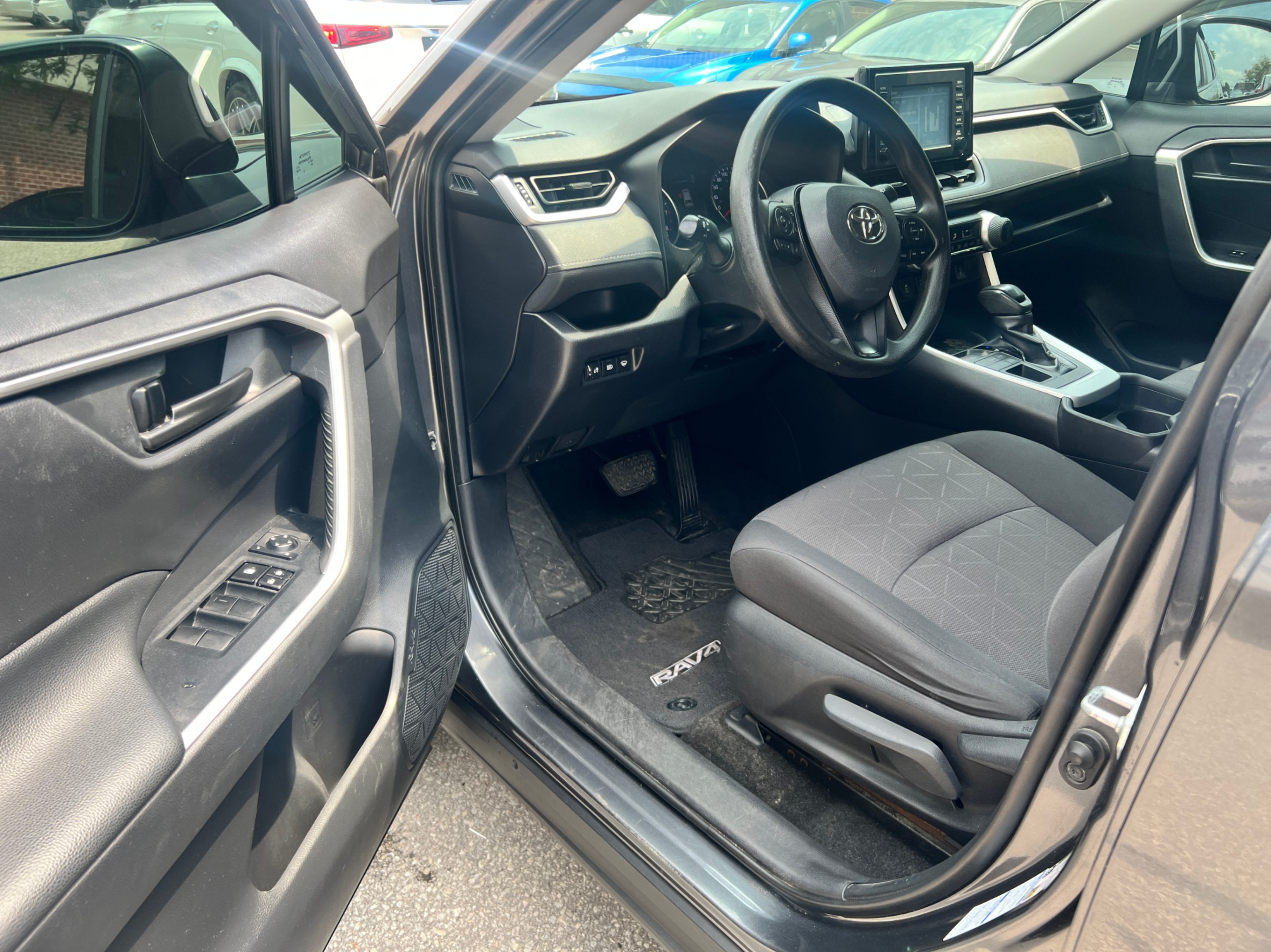 /crownautomobile/2019-Toyota-RAV4-4895502420712914.jpg