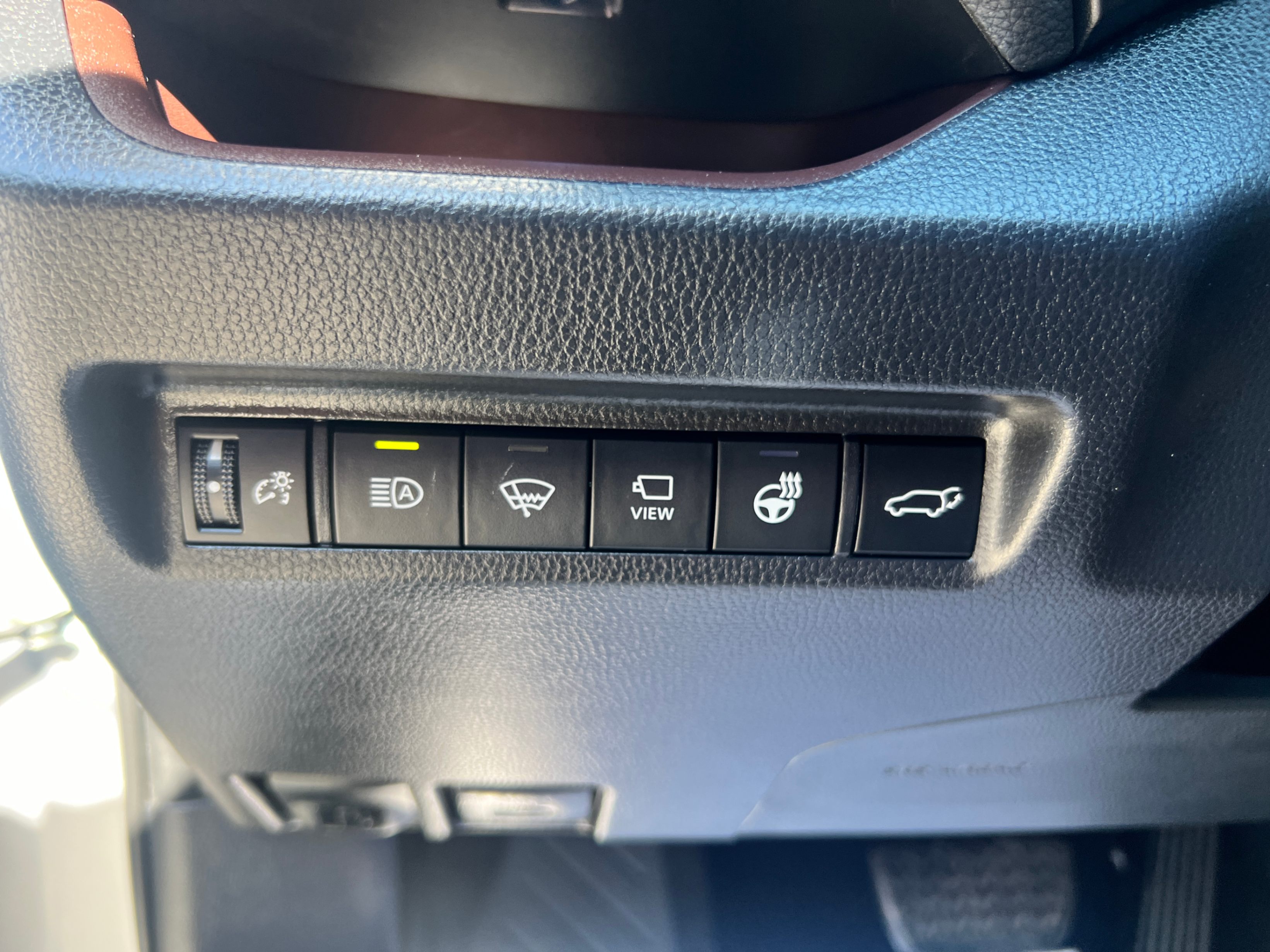 /crownautomobile/2019-Toyota-RAV4-7351390465410494.jpg