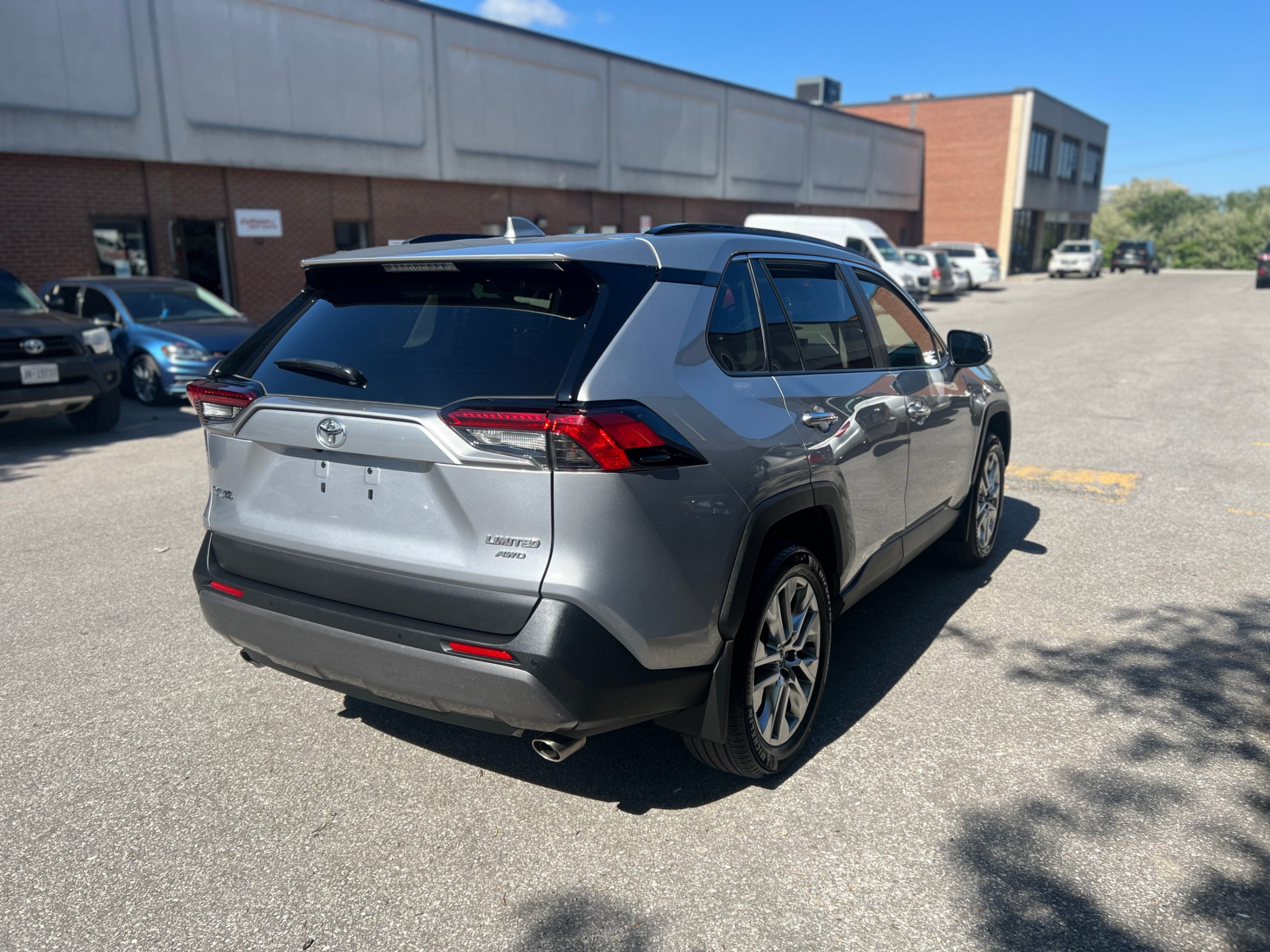 /crownautomobile/2019-Toyota-RAV4-888172023977261.jpg