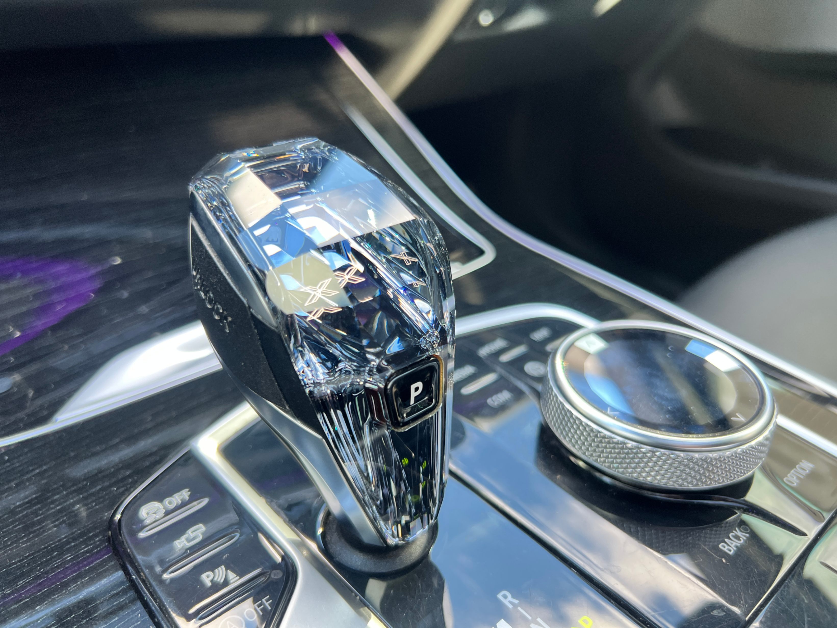 /crownautomobile/2020-BMW-X7-8741900935415519.jpg