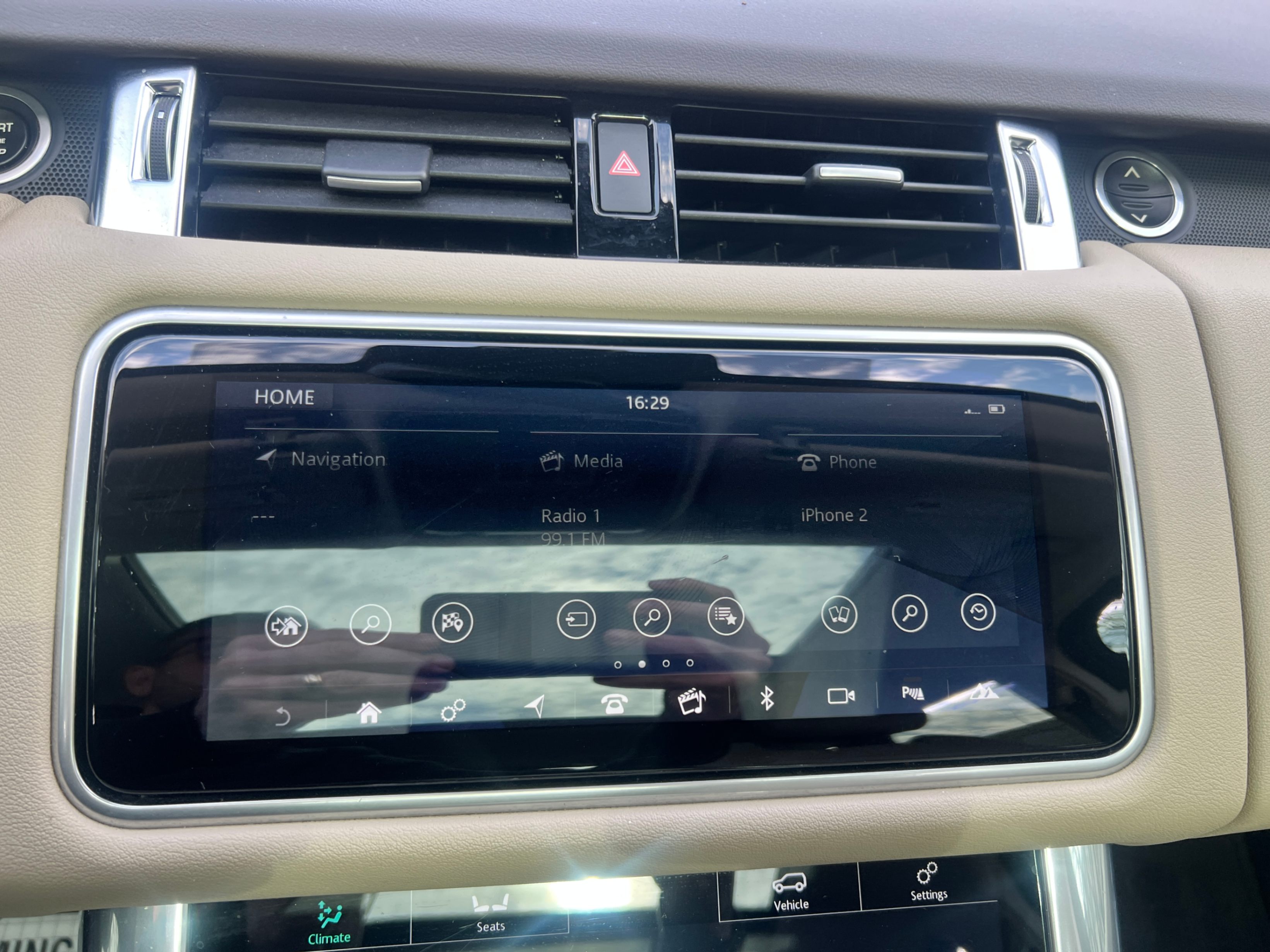 /crownautomobile/2020-LandRover-RangeRover-5817477286334507.jpg