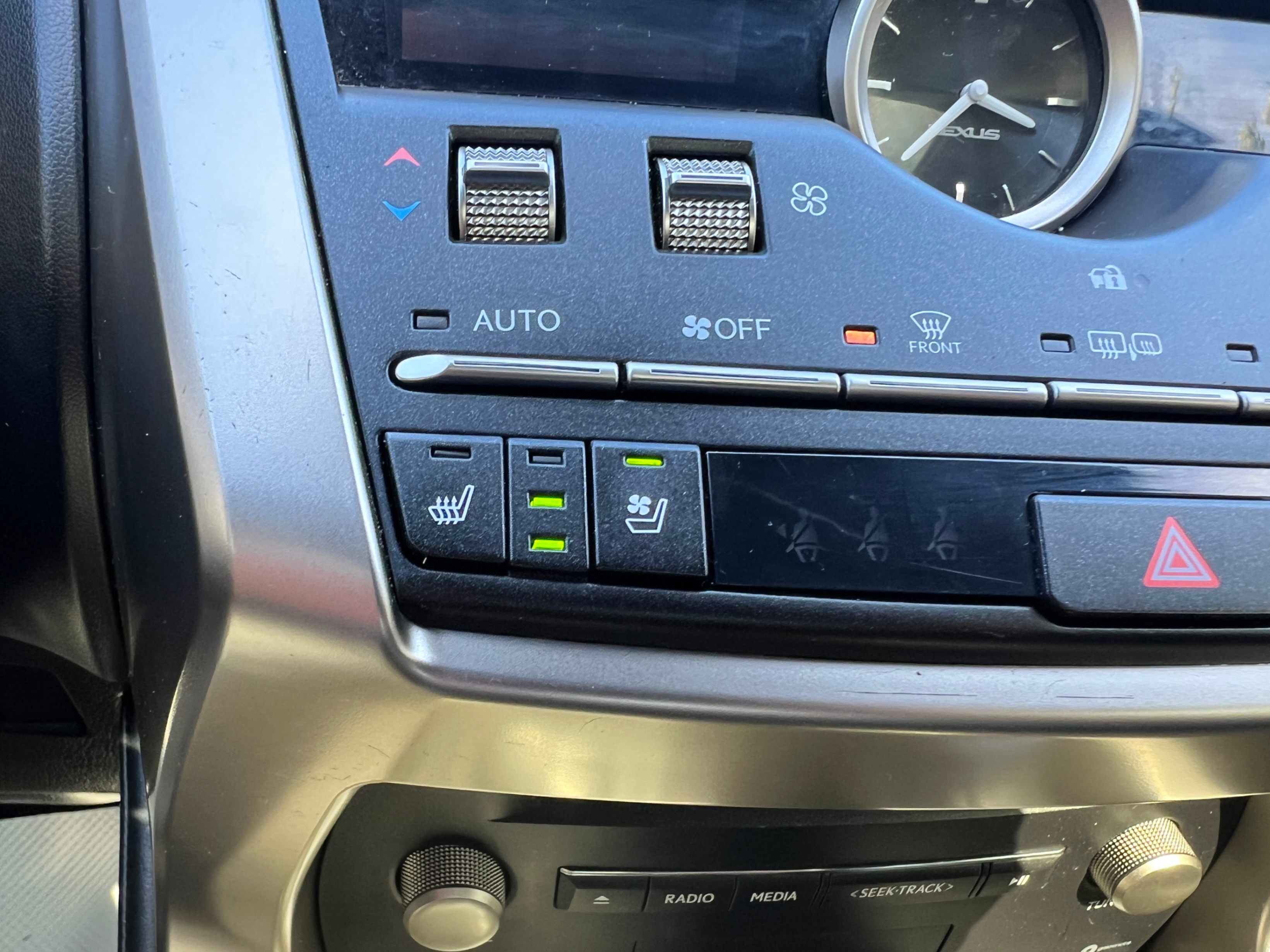 /crownautomobile/2020-Lexus-NX-024231327916827805.jpg