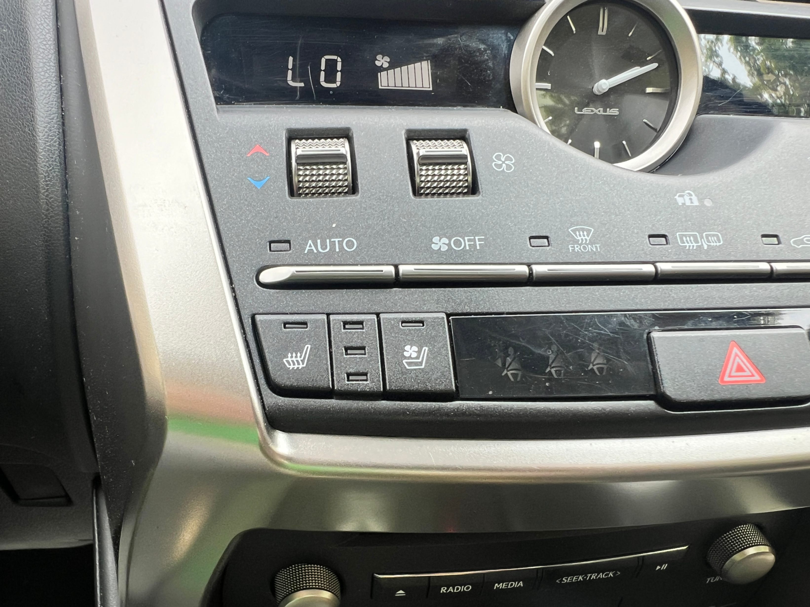 /crownautomobile/2020-Lexus-NX-716444125434238.jpg