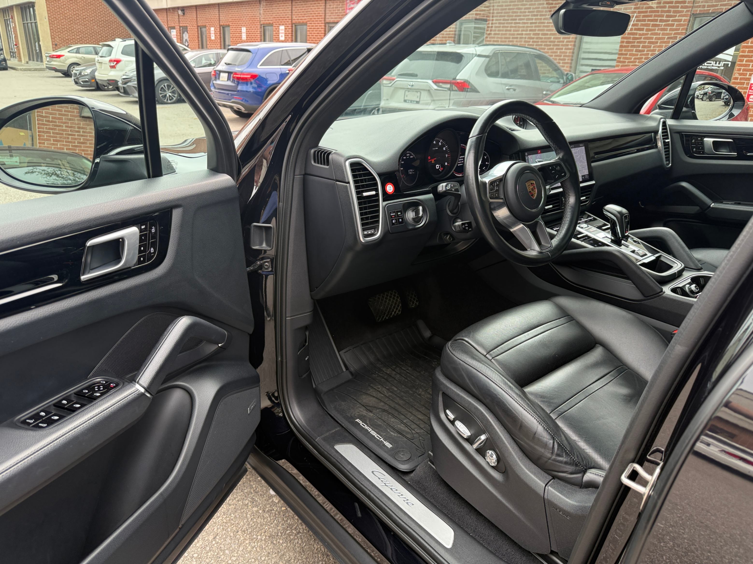 /crownautomobile/2020-Porsche-Cayenne-5334931184461704.jpg