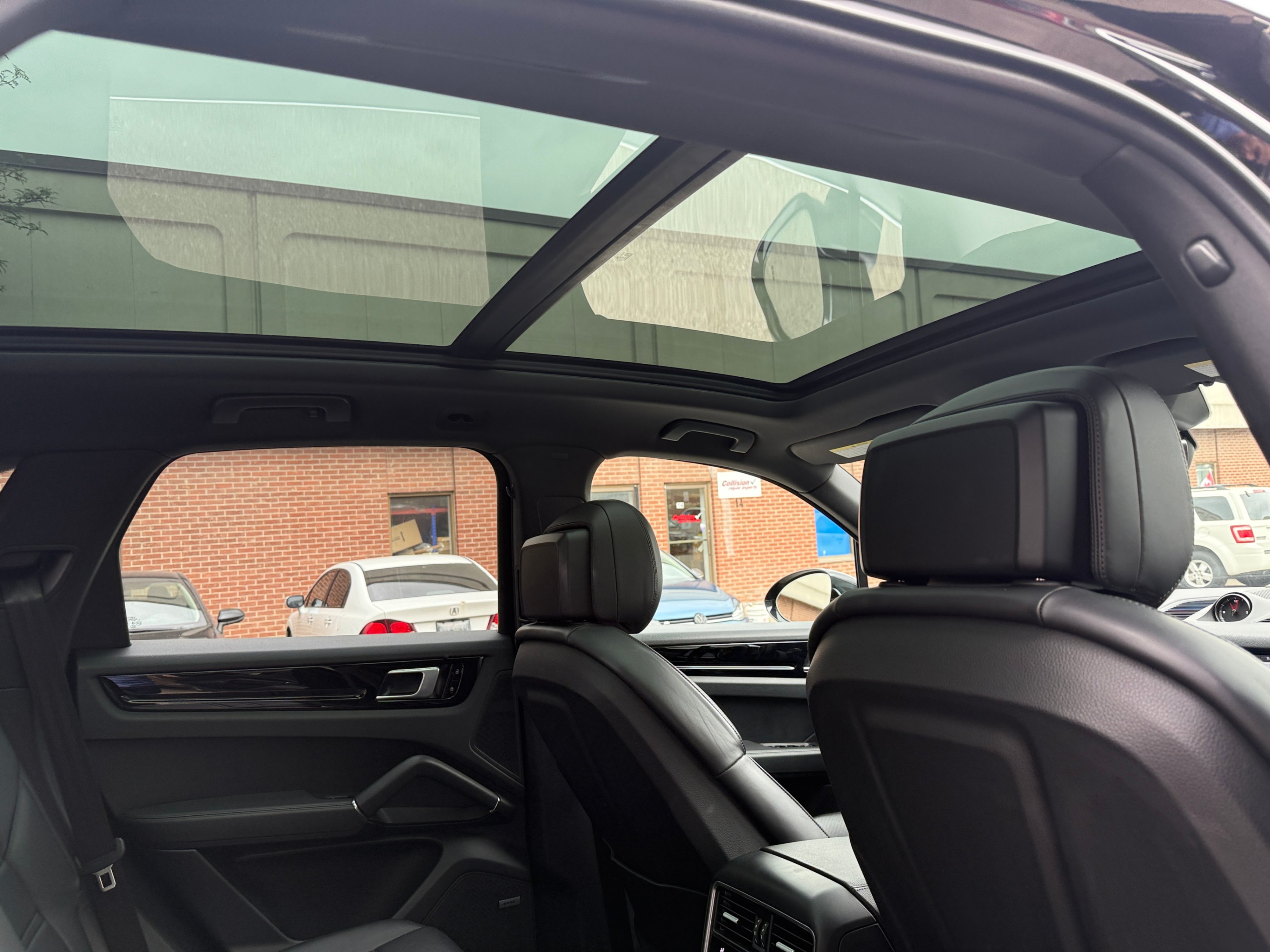 /crownautomobile/2020-Porsche-Cayenne-7707569352595478.jpg