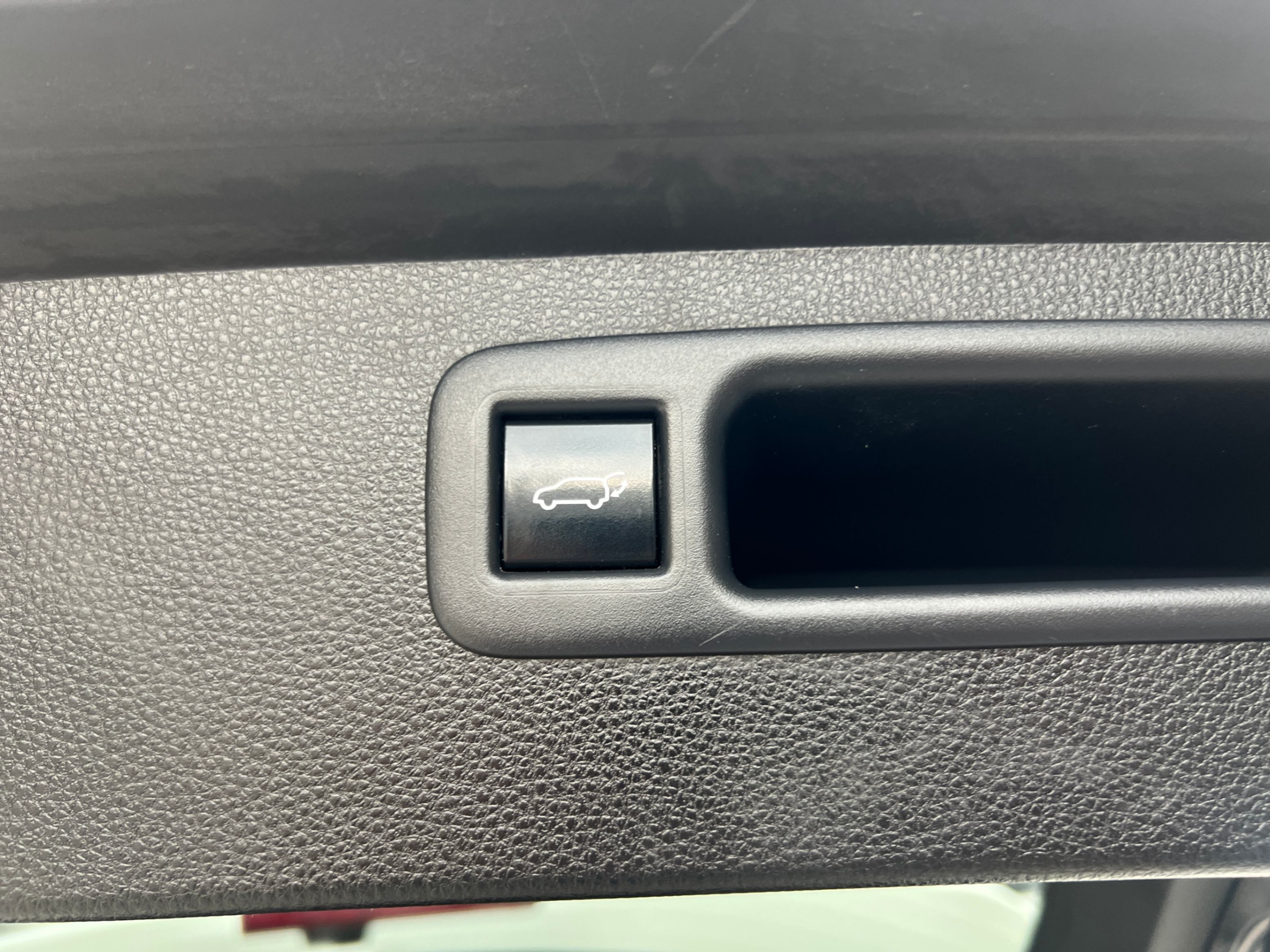 /crownautomobile/2020-Toyota-Highlander-029071946287087203.jpg
