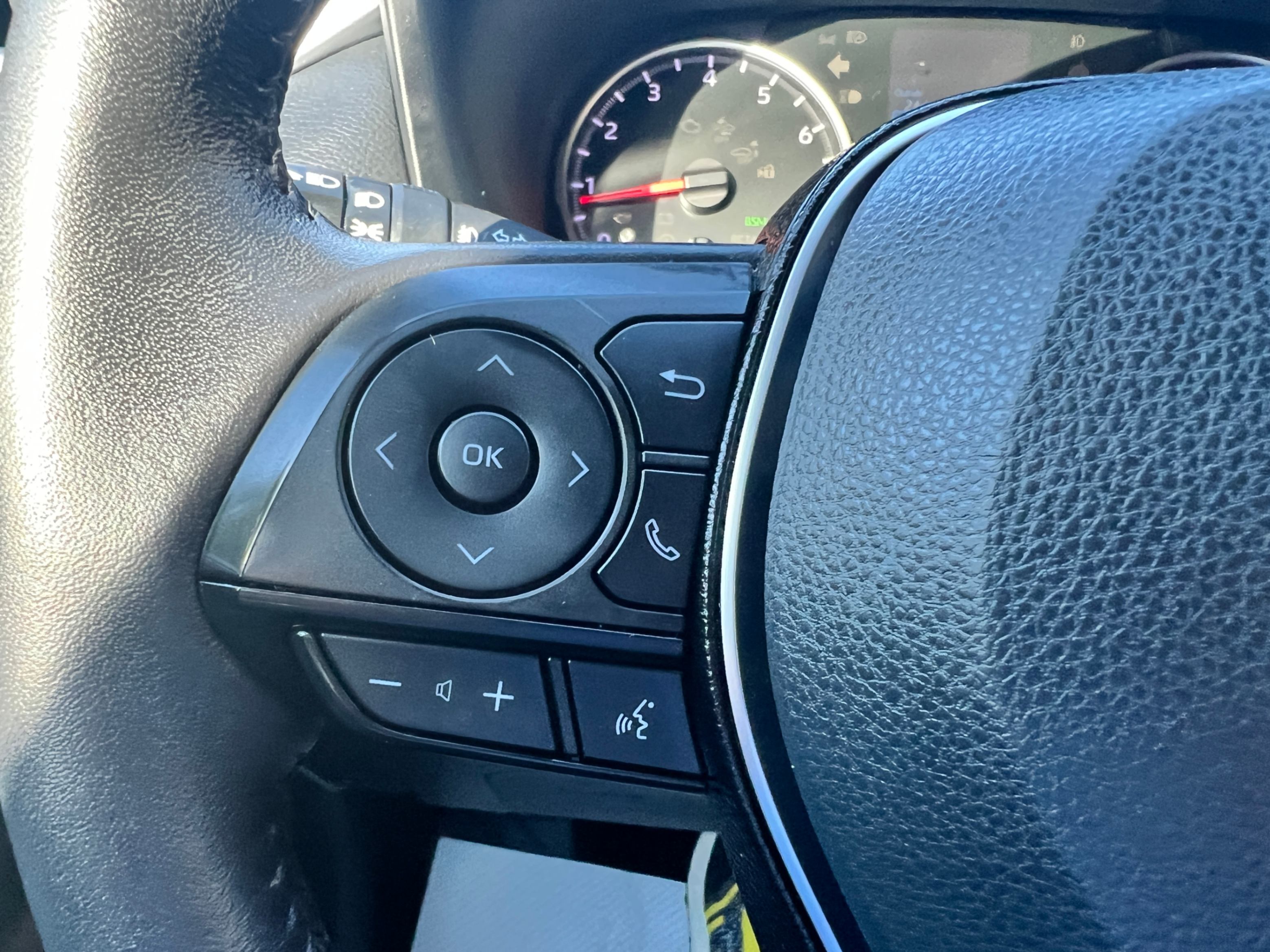 /crownautomobile/2020-Toyota-RAV4-28759999562244754.jpg
