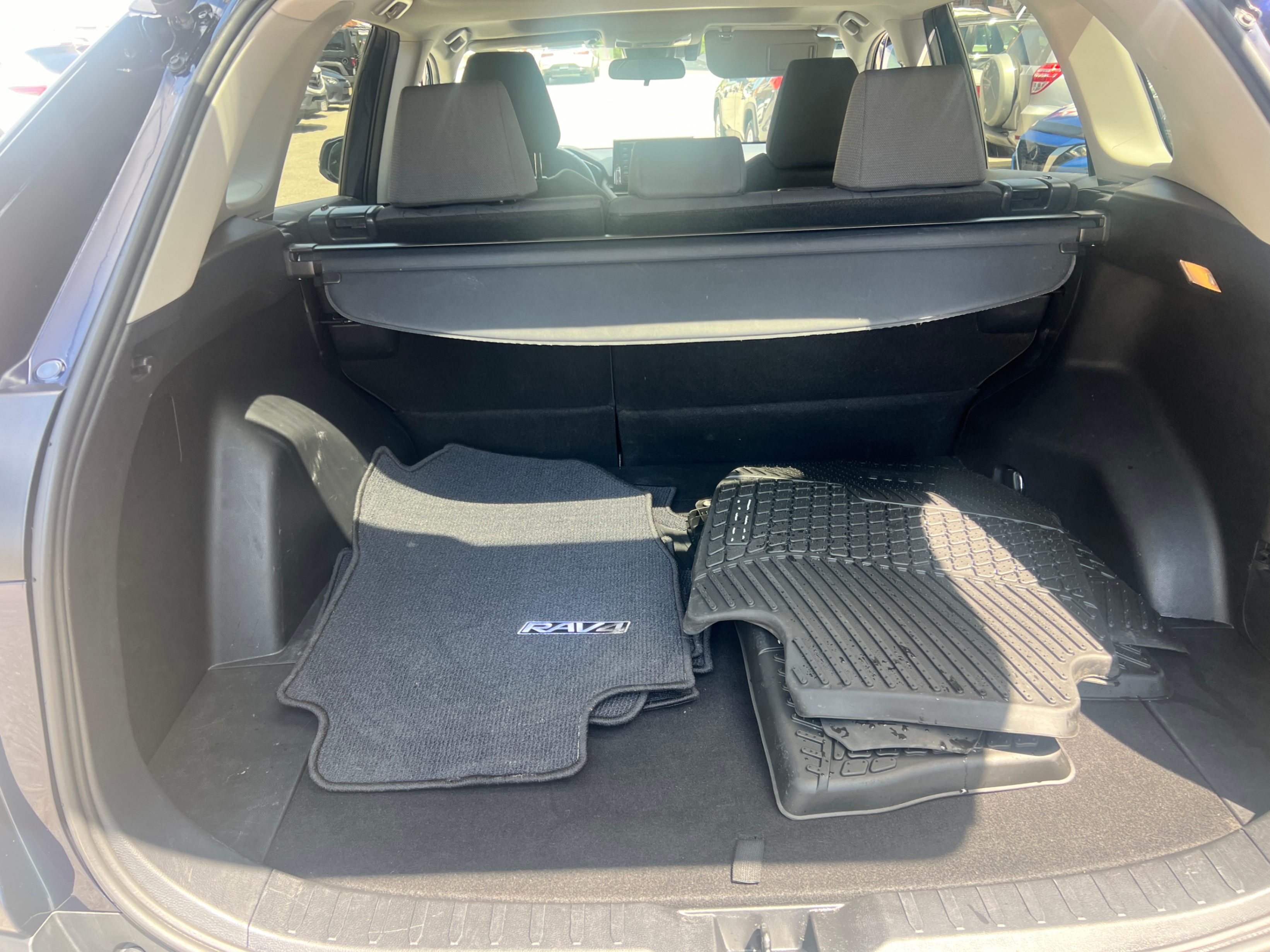 /crownautomobile/2020-Toyota-RAV4-38931566110962956.jpg