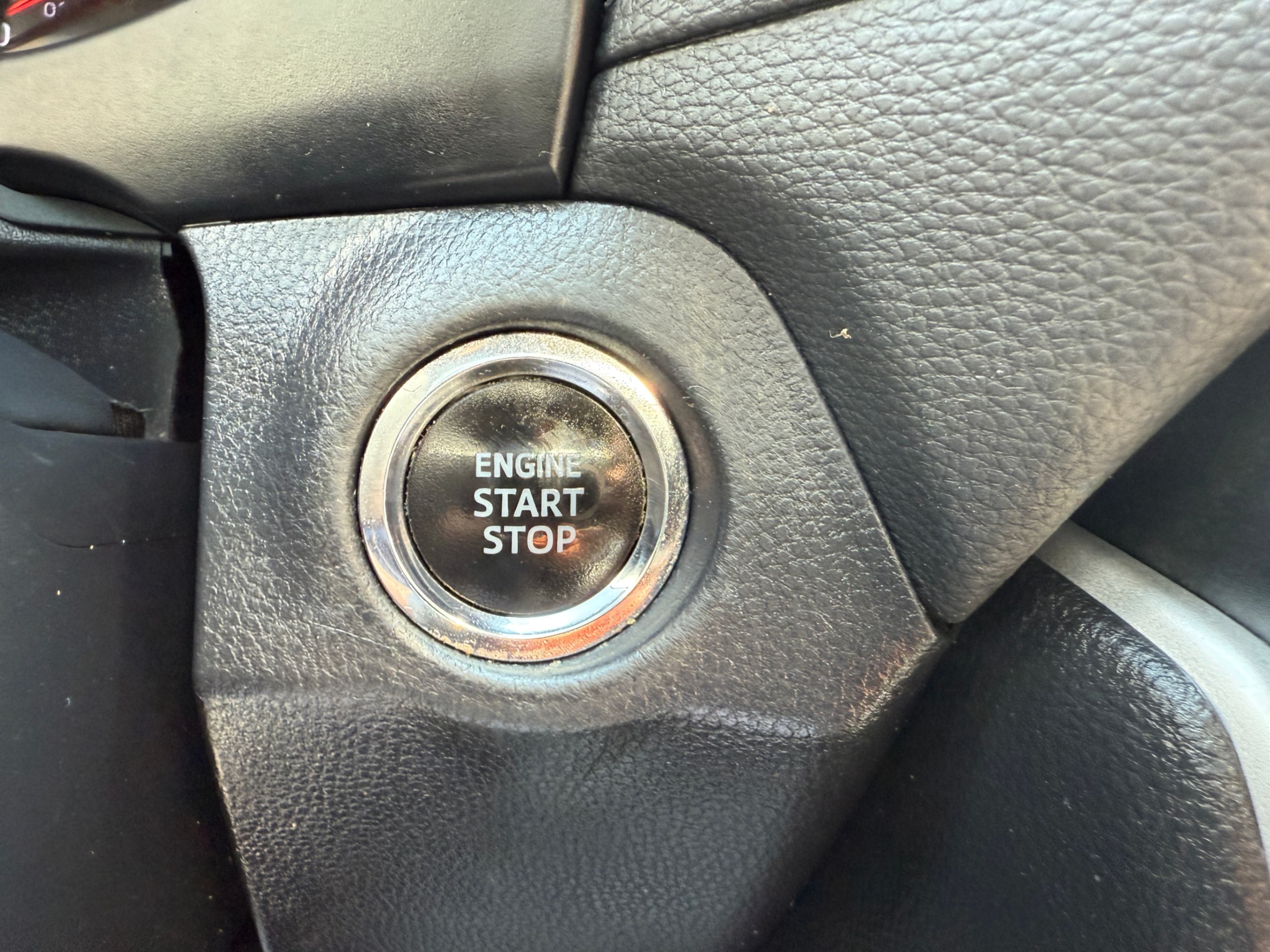 /crownautomobile/2020-Toyota-RAV4-4053262410815719.jpg