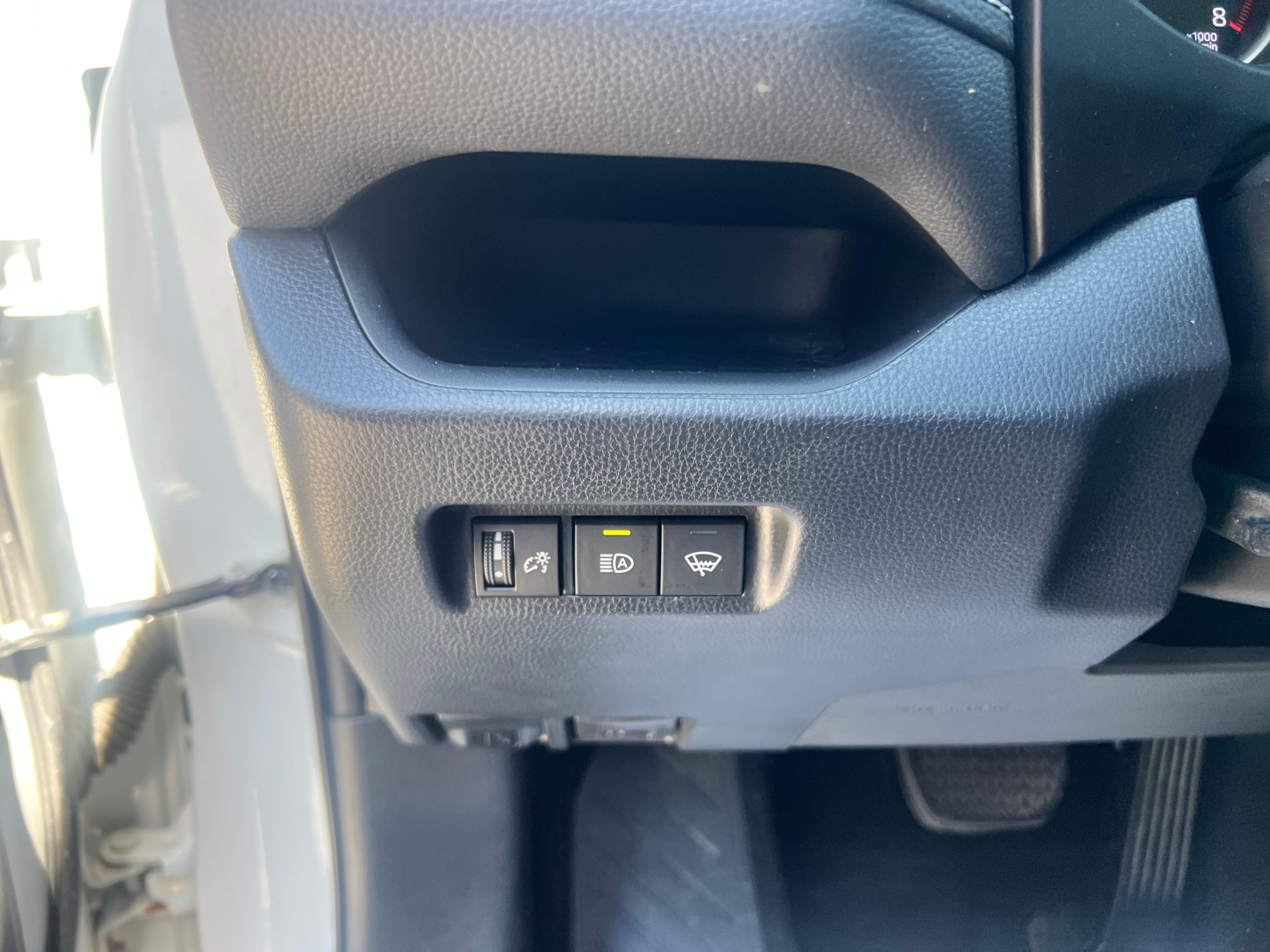 /crownautomobile/2020-Toyota-RAV4-5052615821731057.jpg